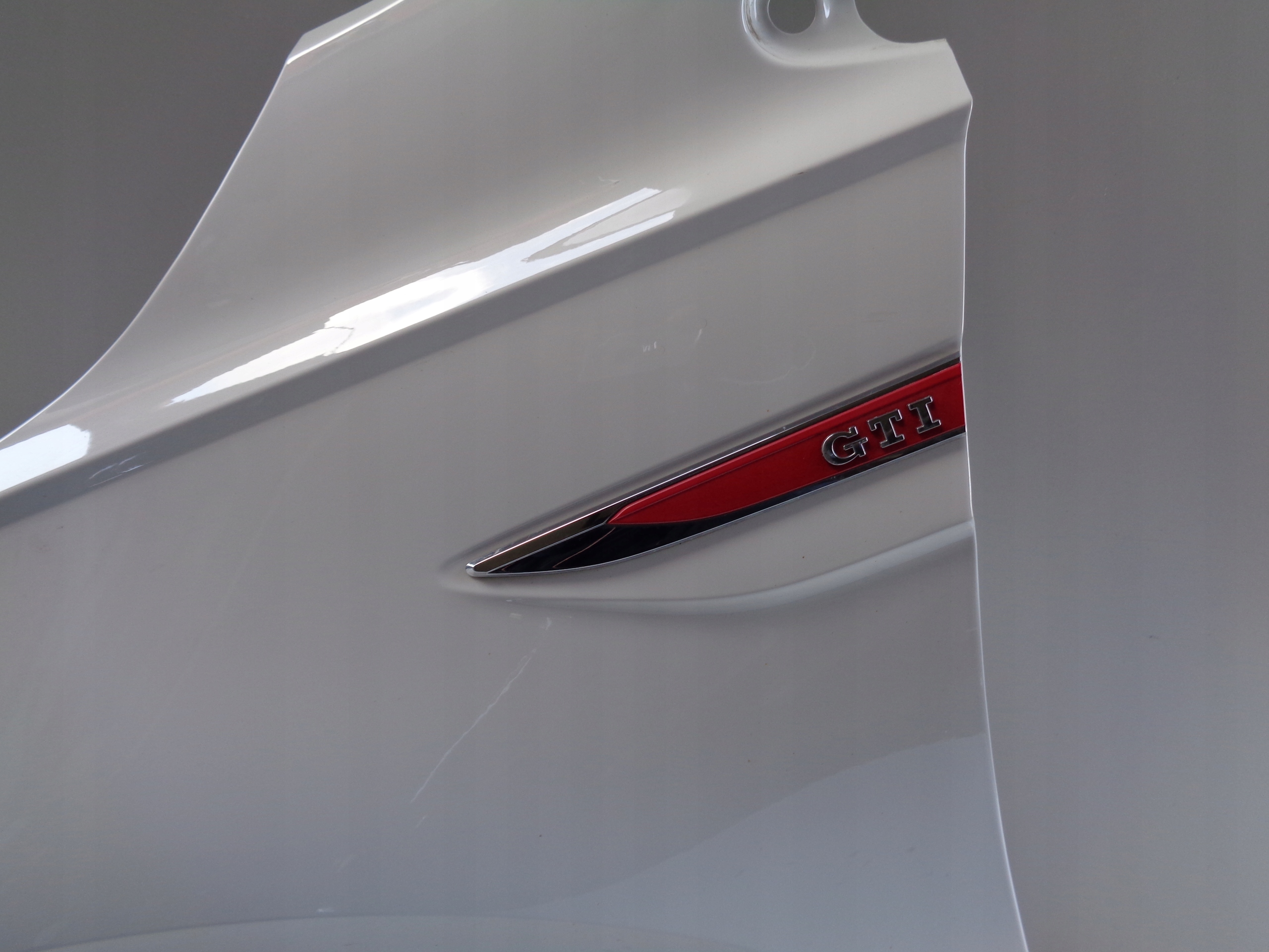 fender left front BMW I3 13- NR 49860