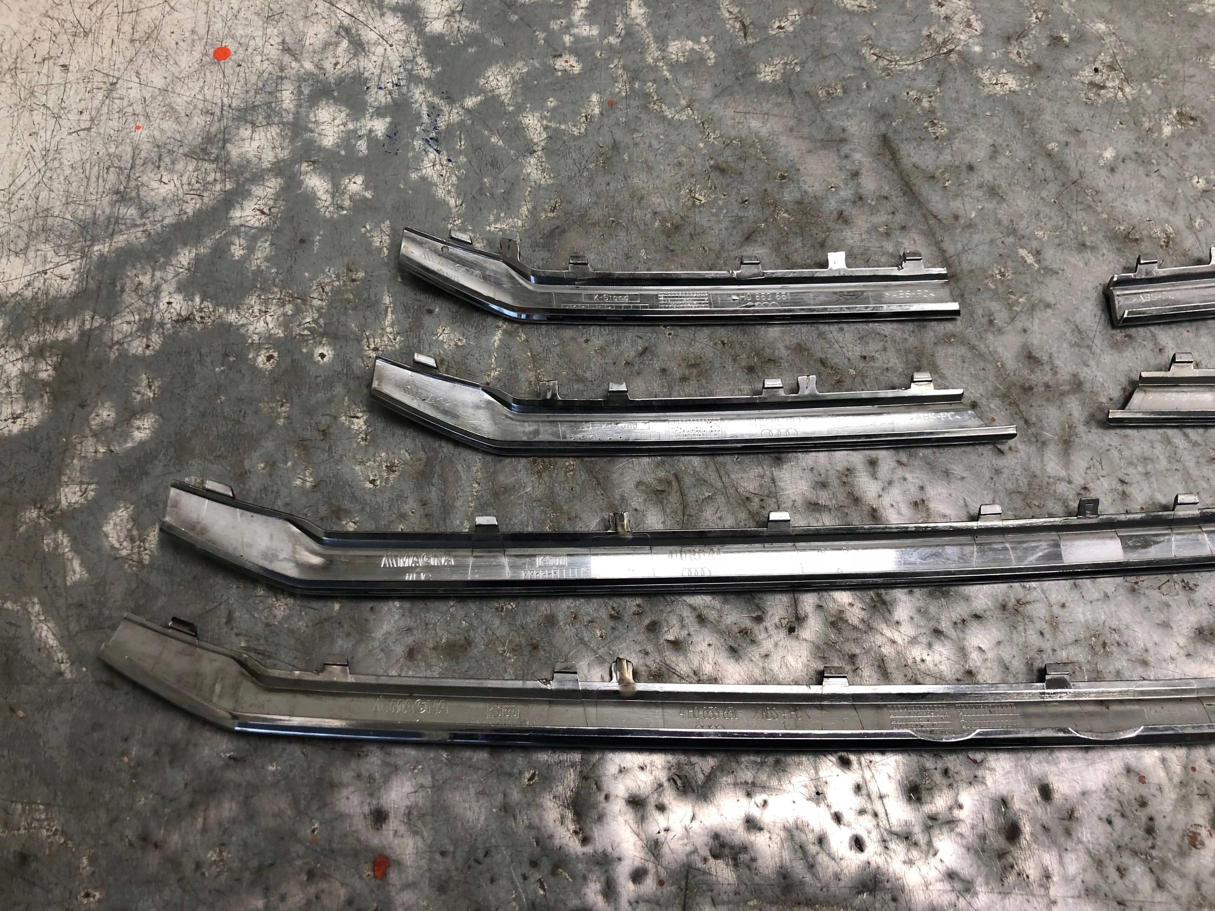 moulding CHROM GRILLA AUDI A8 D4 4H0853651