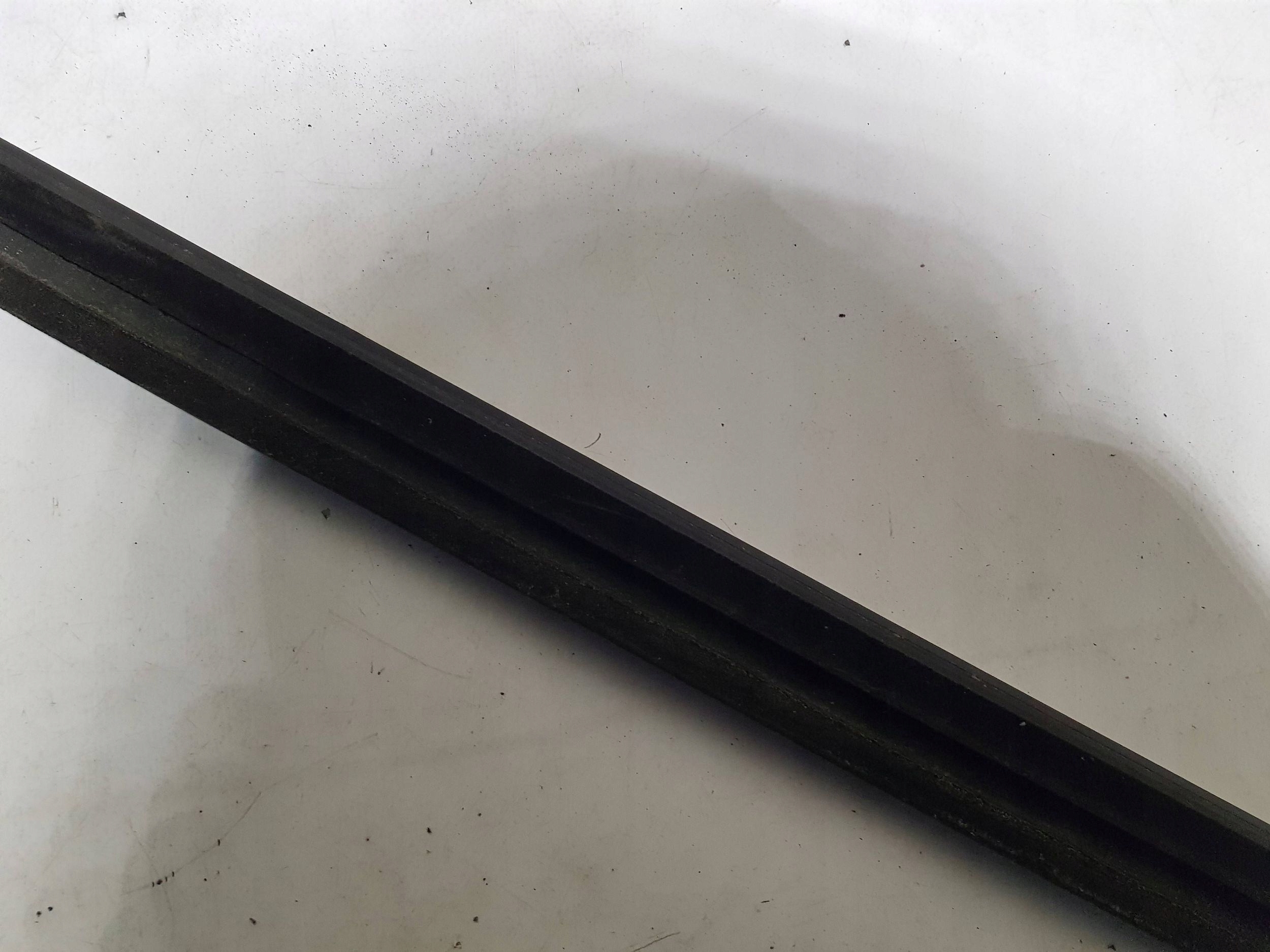 MERCEDES W251 moulding dust CHROM right front