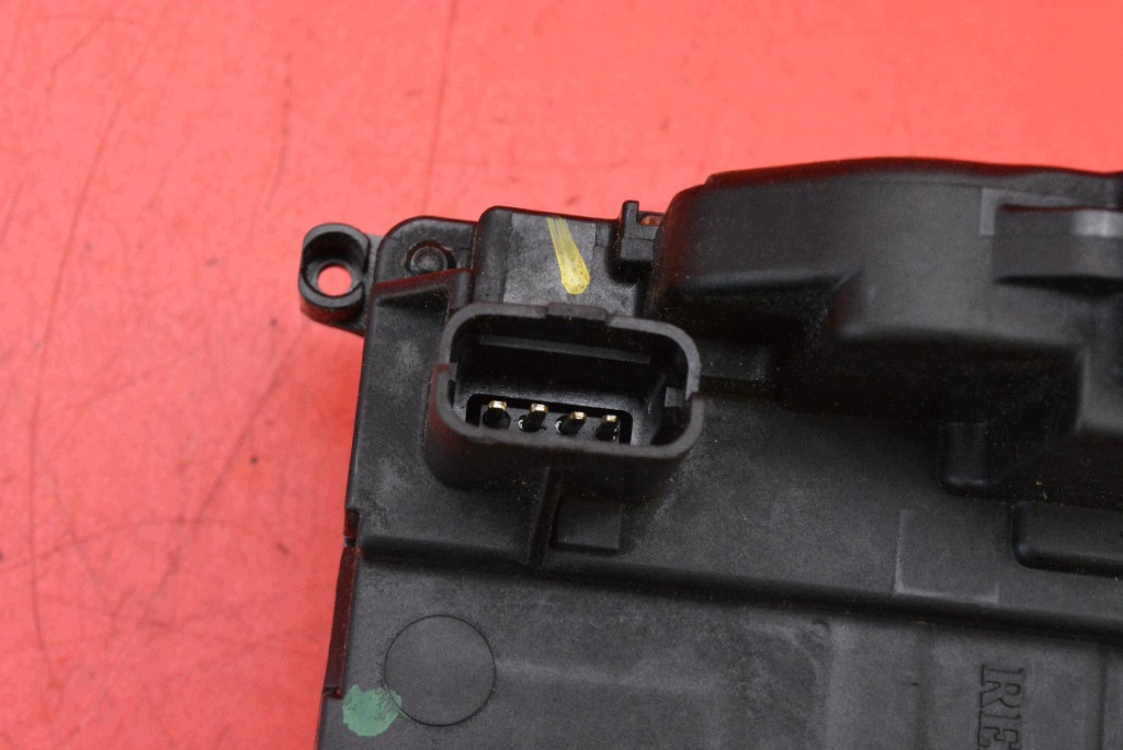 lock door left front front EU 805030006R-A RENAULT GRAND SCENIC 3 III