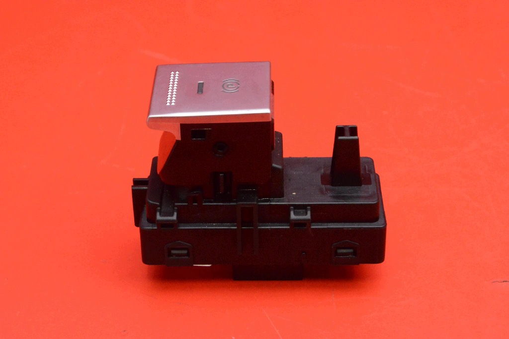 páčka tlačítko elektrická brzda A577E00115 BAIC BEIJING X7 LIFT 23
