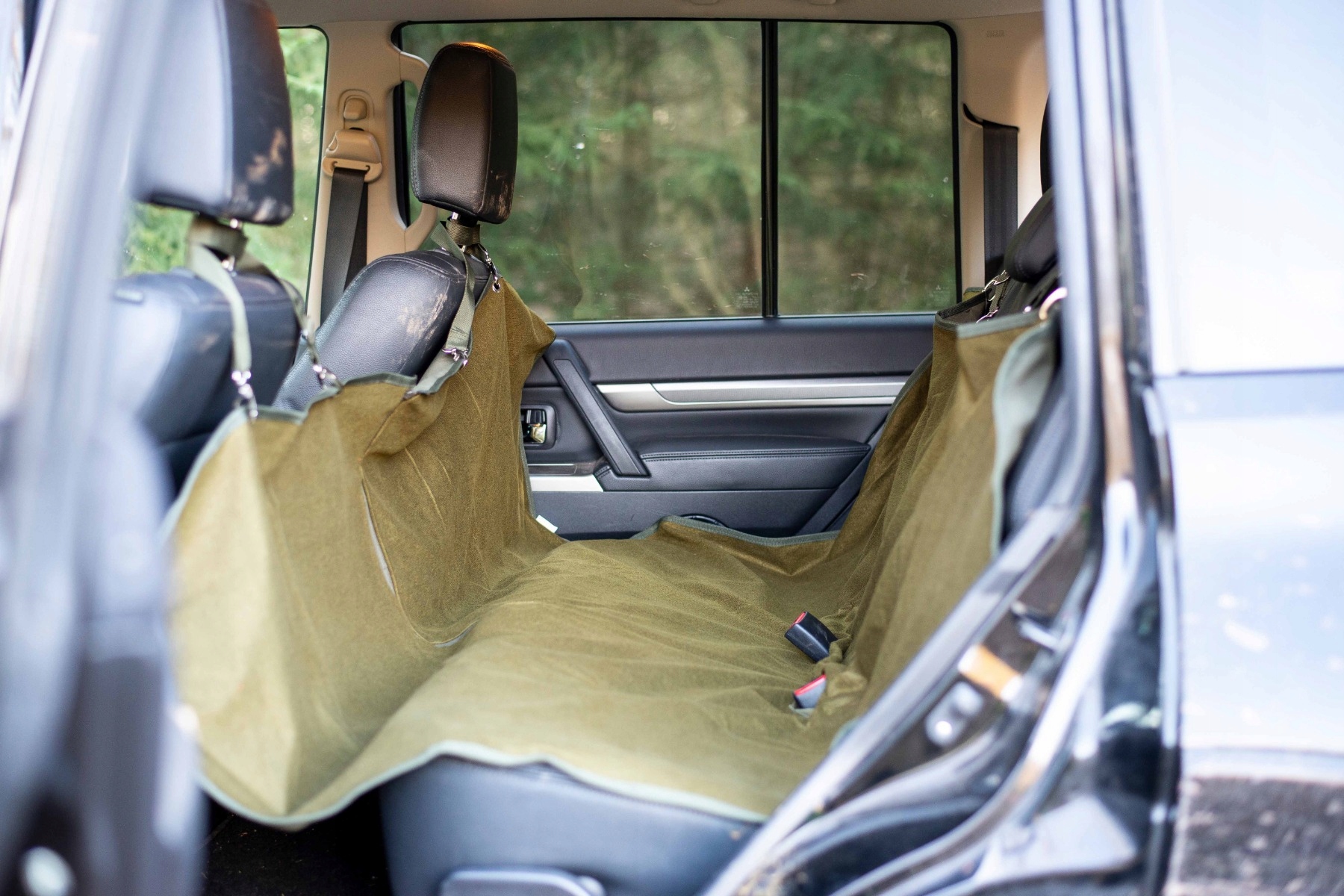 Levně Podložka bez bočnic Eurohunt do auta pro psa na celou pohovku