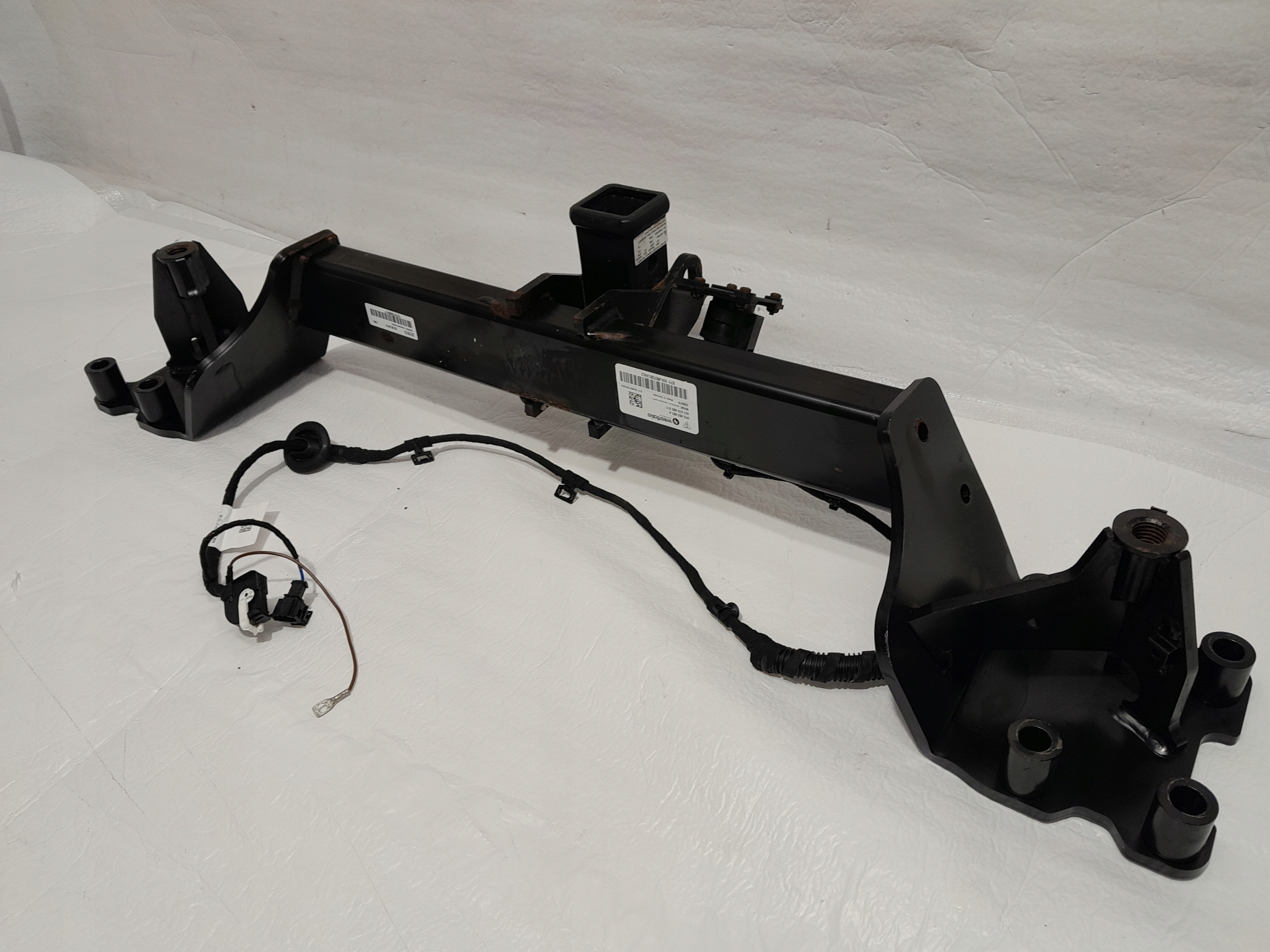 PORSCHE CAYENNE 9Y0 tow sider HAKA 9Y0803881A