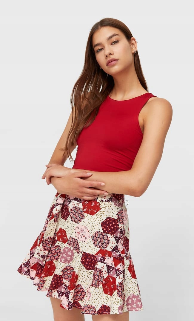 

Stradivarius_spódnico Spodenki Z FALBANKAMI1337562