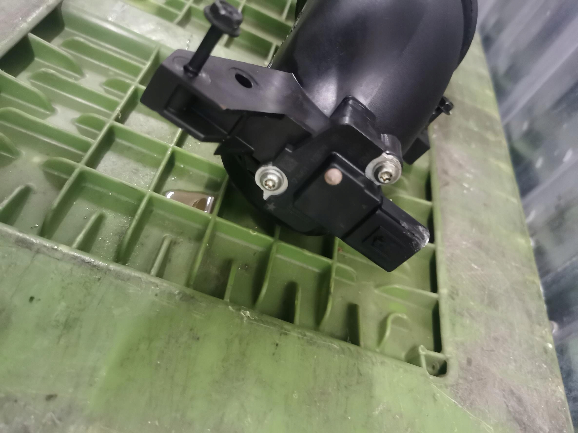 pipe wiring air FORD FOCUS MK3 2.0 TDCI AV61-12B624-B