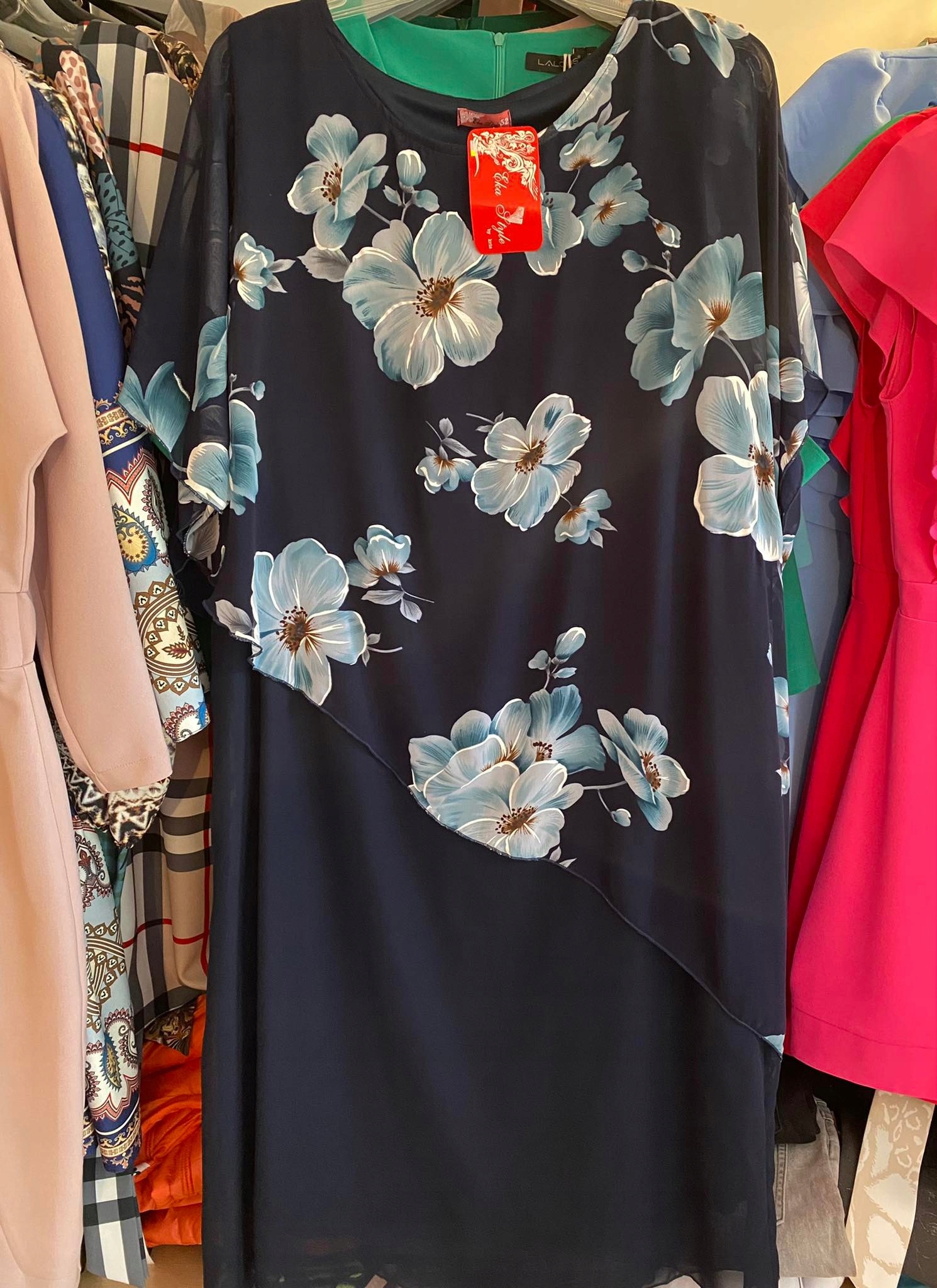 Šaty Květiny Eka Style Barva Tmavě modrá vel. 52