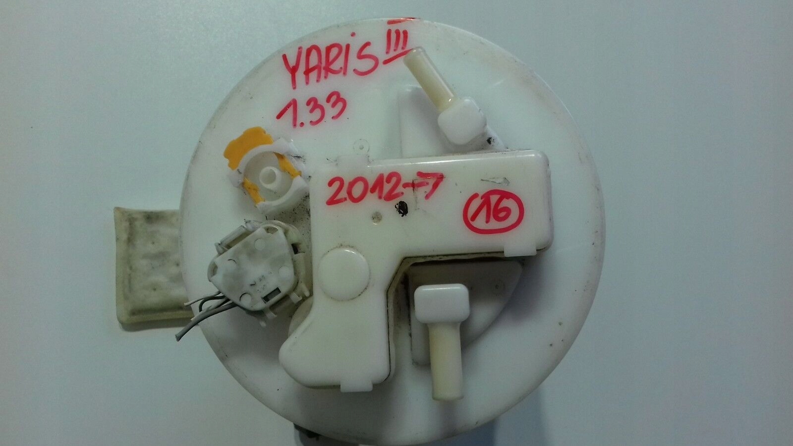 TOYOTA YARIS III pumpa pumpa goriva 1.33