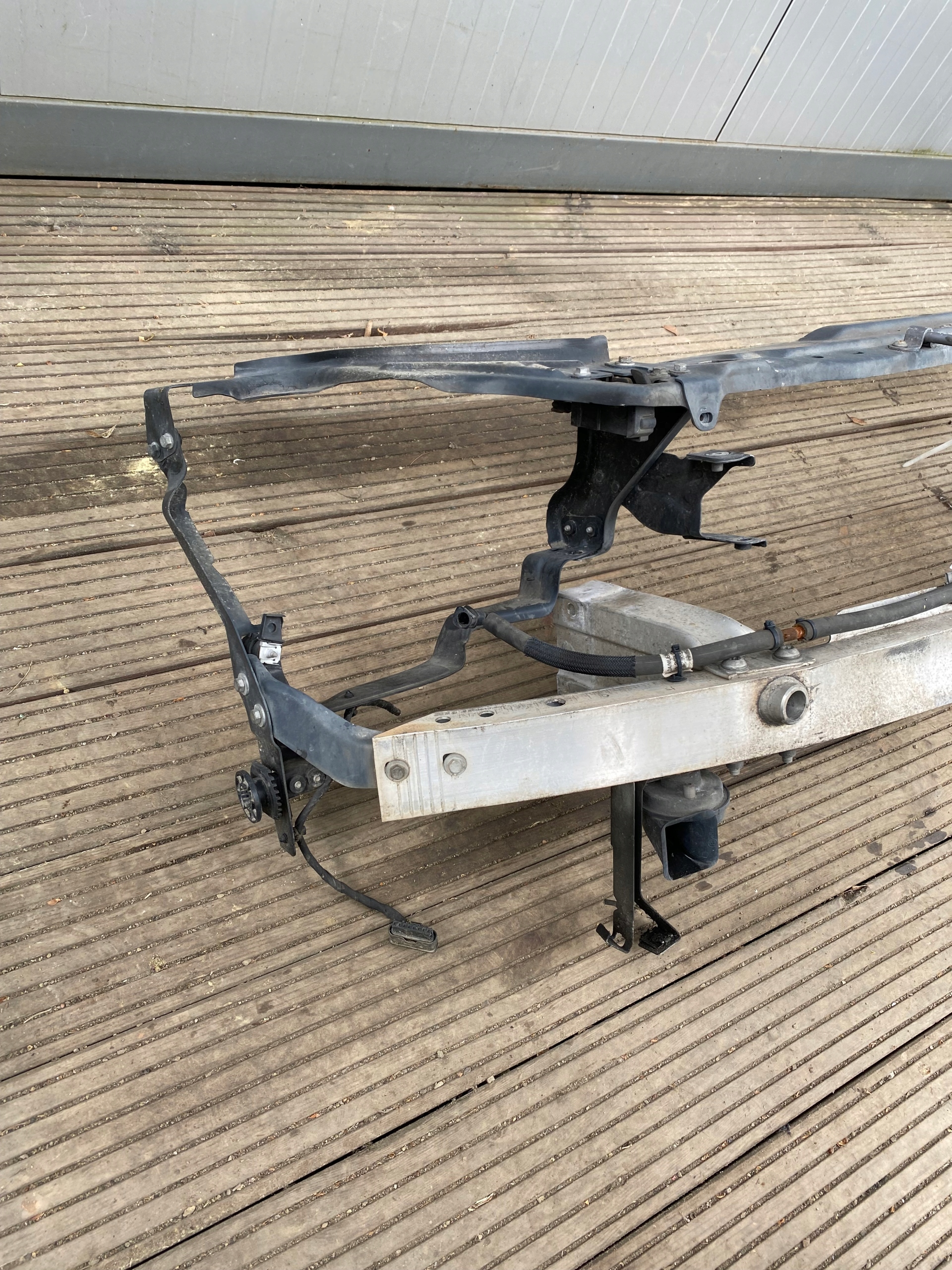 MERCEDES W204 support panel for radiators sider pillar OKULAR
