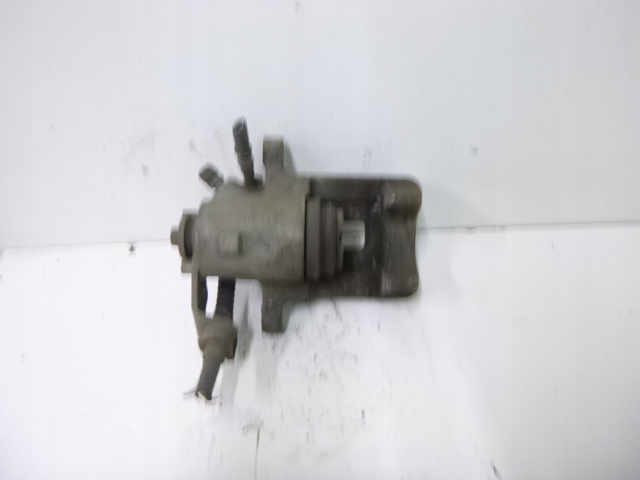 caliper brake rear part Skoda Octavia 1.8 1999r.