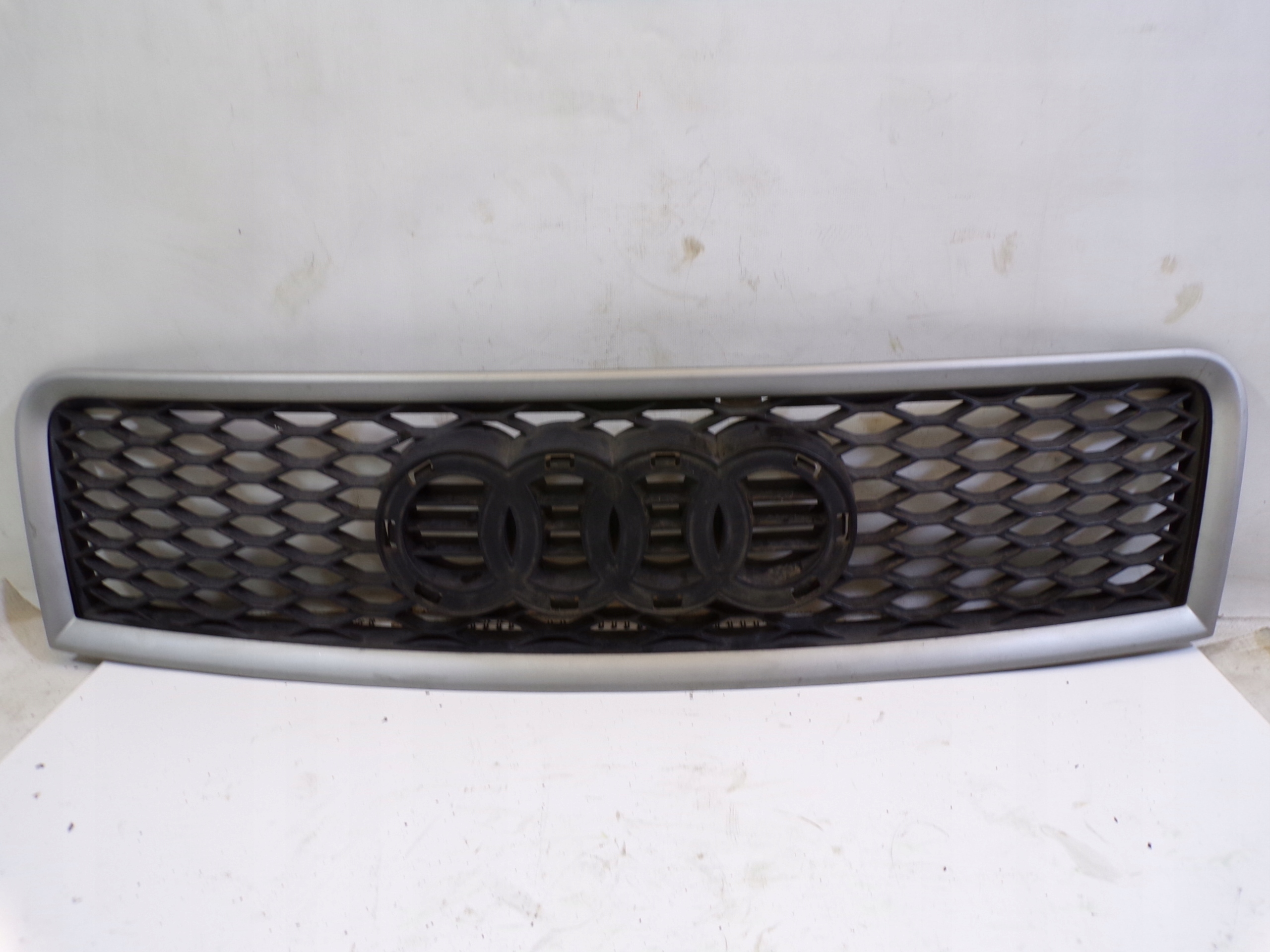 grill grille radiator AUDI RS6 C5 4B3853651G