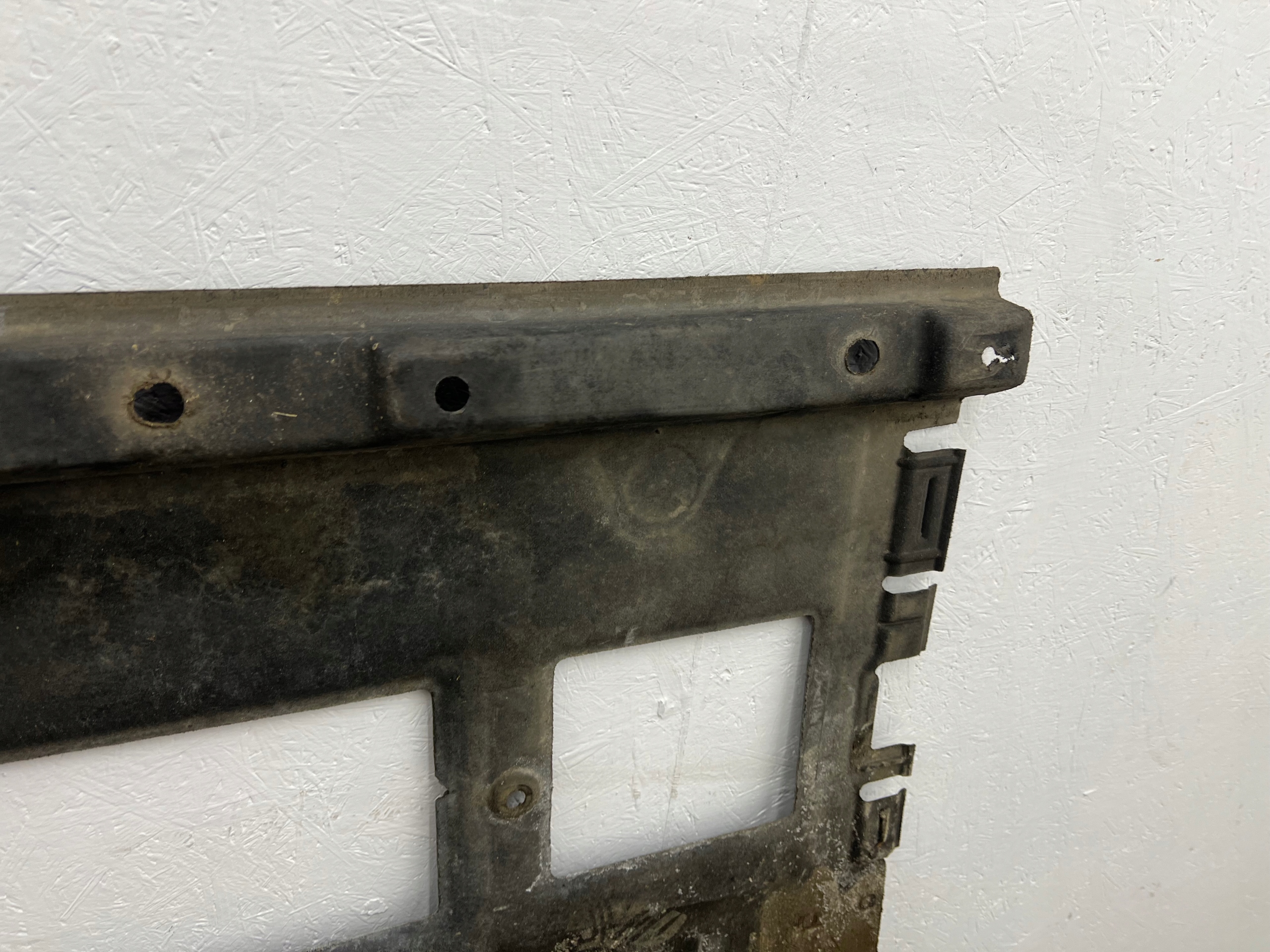 Original Blende Abdeckung abdeckung Unterfahrschutz rechts AUDI A7 A6 C7 4G0825208D