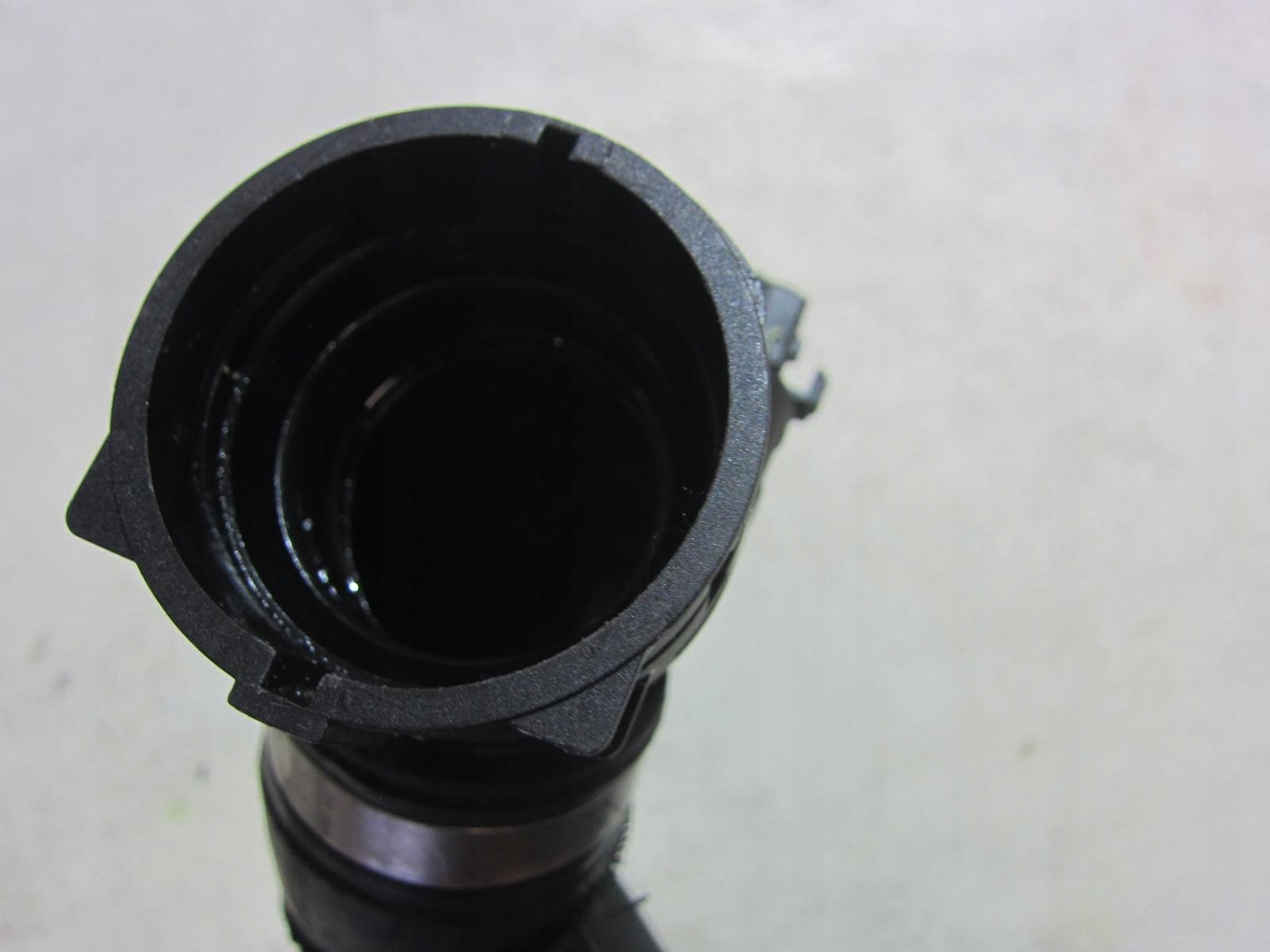 BMW F10 550I prijenos crijevo cijev vode 7575427