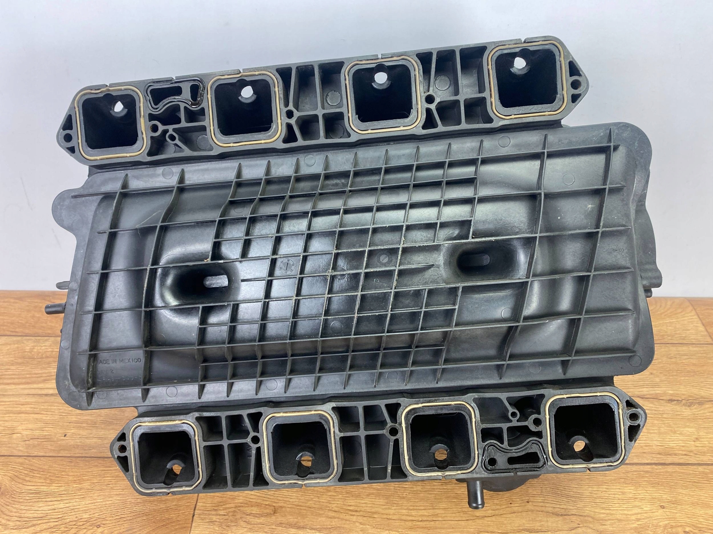 intake manifold dolotowy 5.7 HEMI Dodge Challenger Charger Durango 2015+