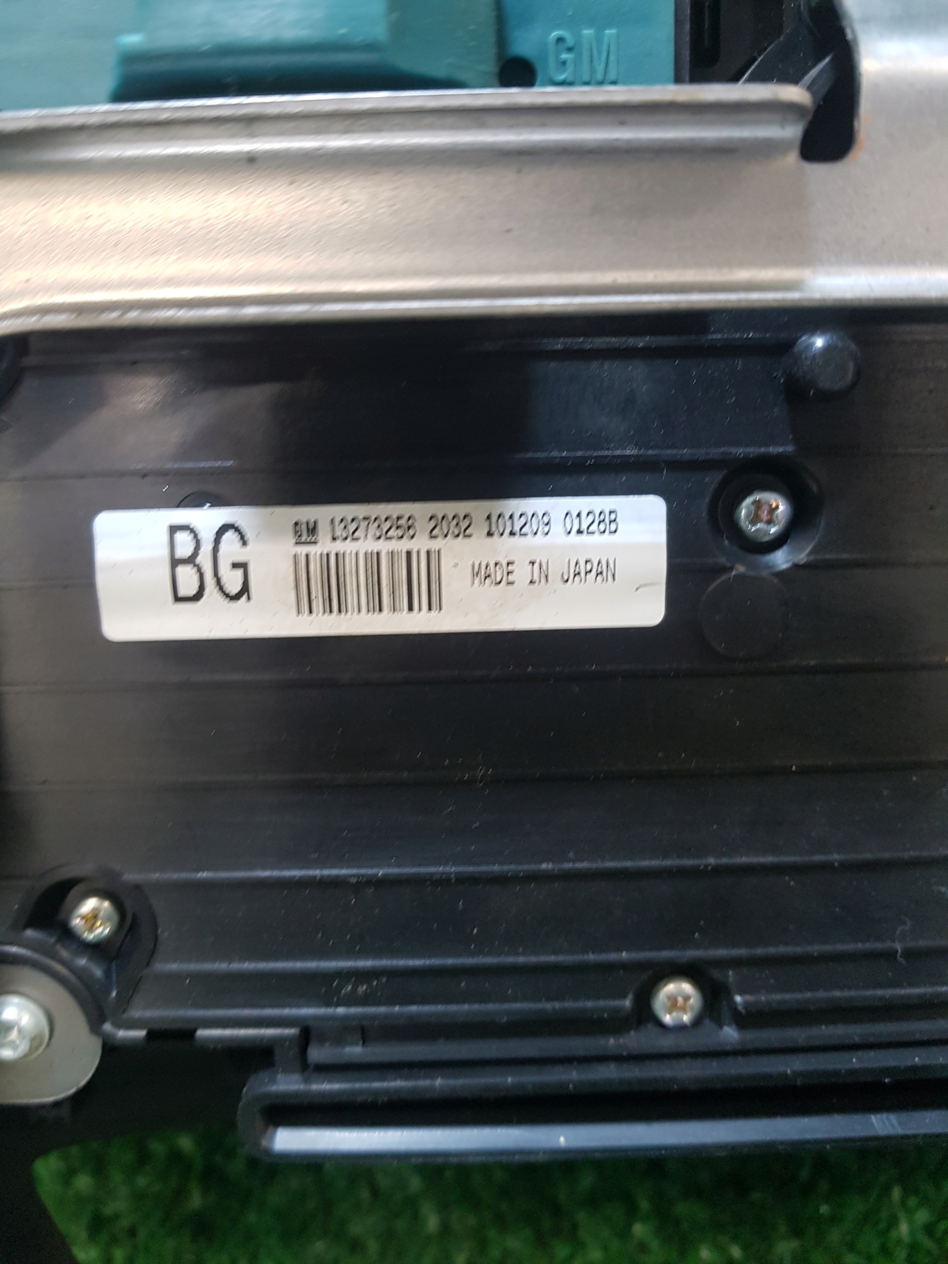 PANEL RADIA OPEL INSIGNIA