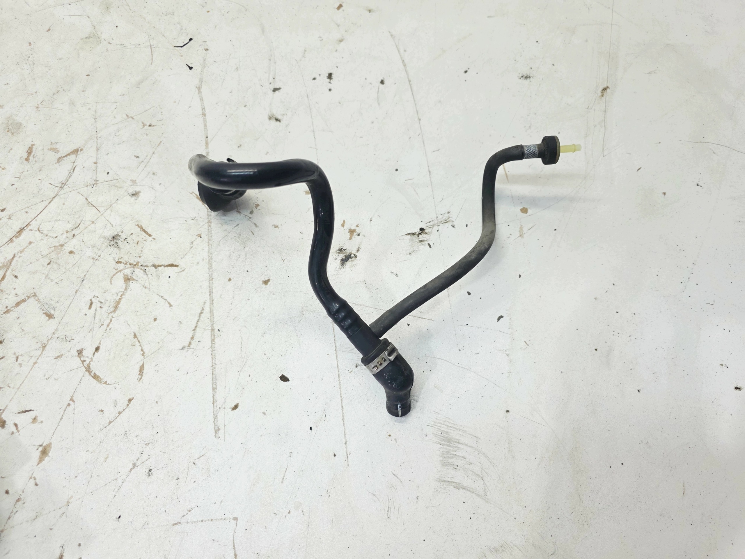crijevo prijenos vakum serva AUDI A4 B8 A5 8T 8K0611931BT
