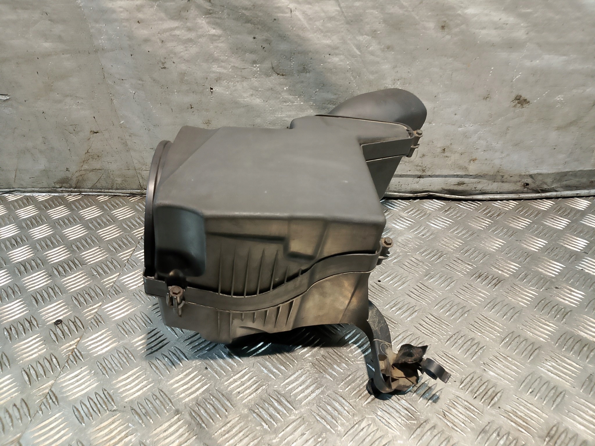 Gehäuse filter luft FORD FOCUS MK3 1.6 TDCI BV61-9C679-CA