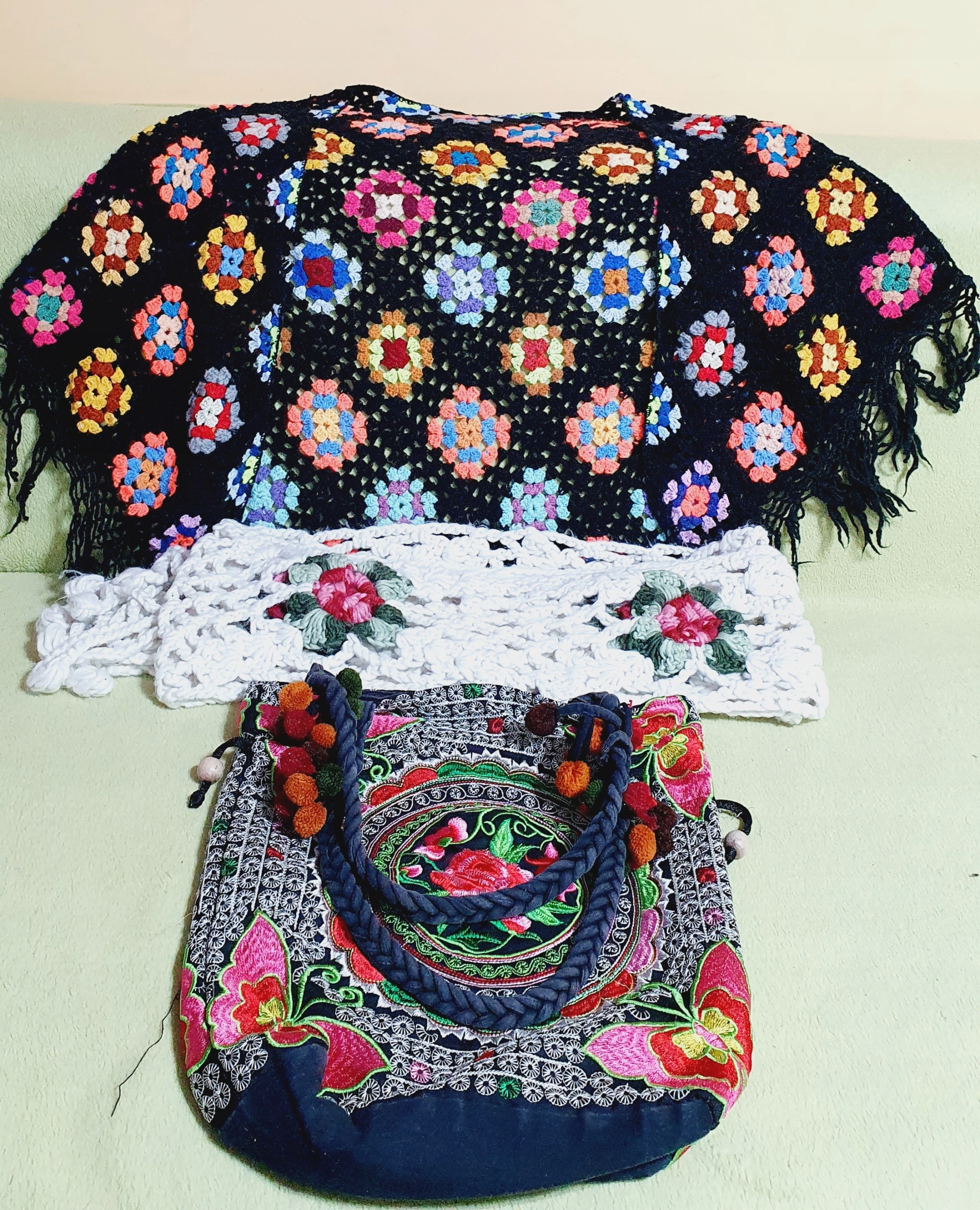 PIĘKNA STARA CHUSTA SZAL ORAZ HAFTOWANA TORBA PRL