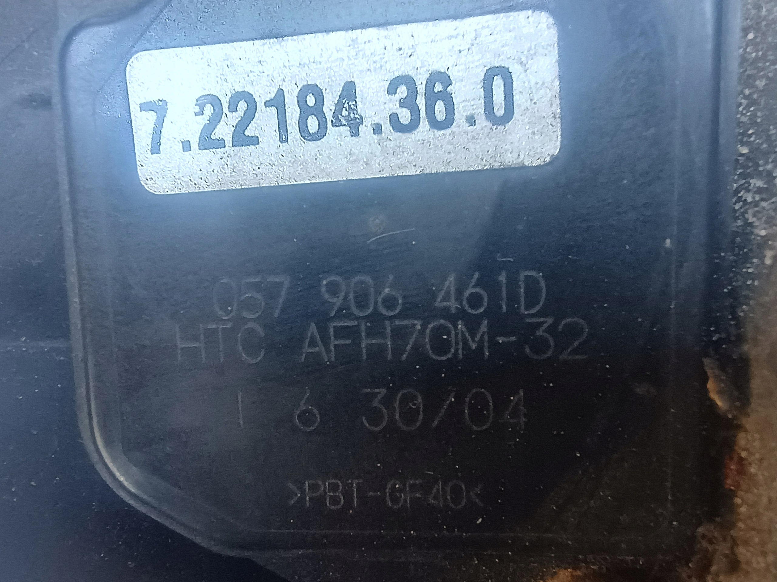 flow meter 057906461D VW AUDI 4.0 TDI
