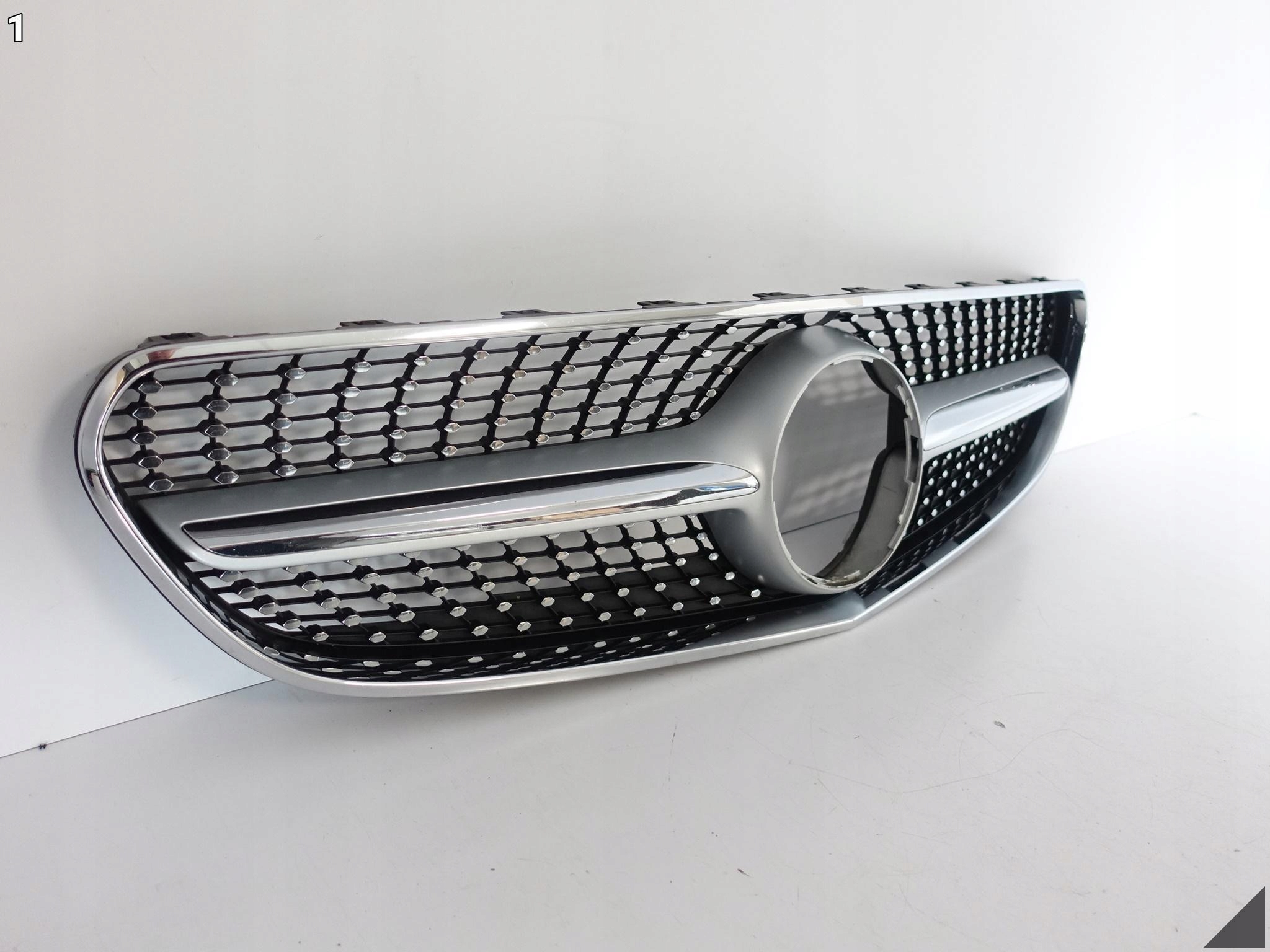 MERCEDES S-KLASA C217 A217 14-20 ZDERZAK CHROM GRILL ATRAPA PRZÓD Numer katalogowy części A2178880038