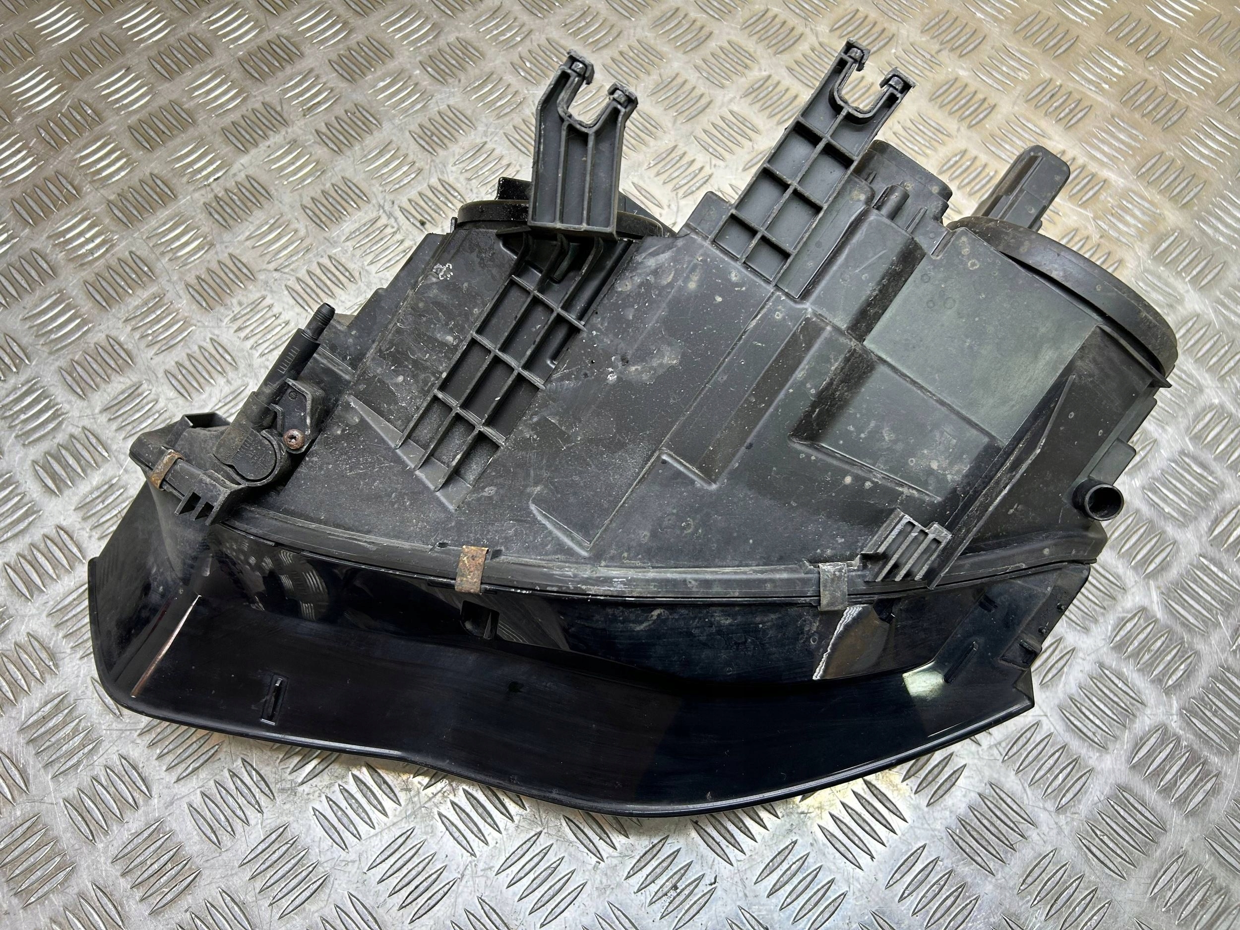 light front right angielska Audi A5 2013 8T0941004