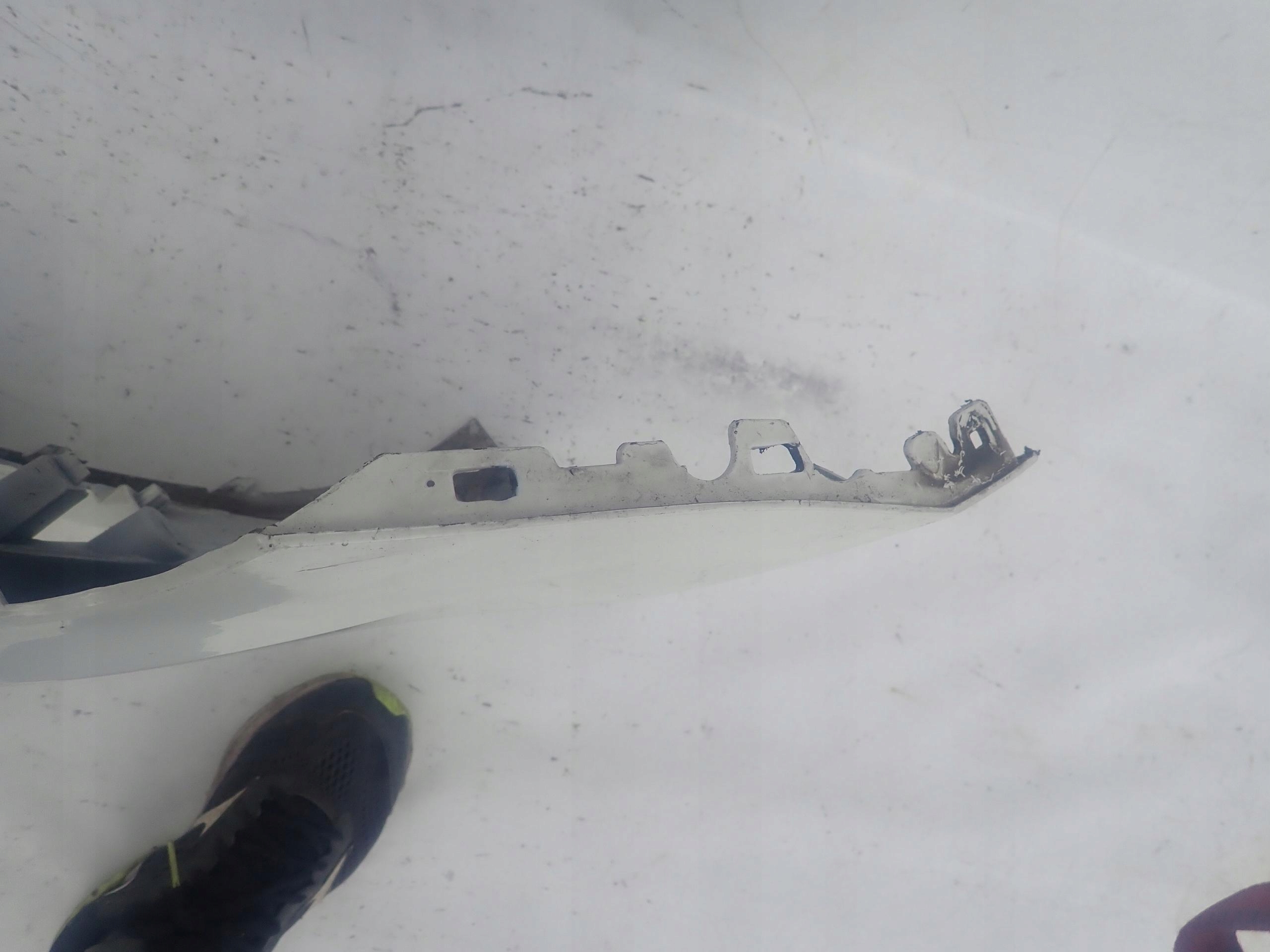 AUDI A1 10-14 BOK left of a bumper left front