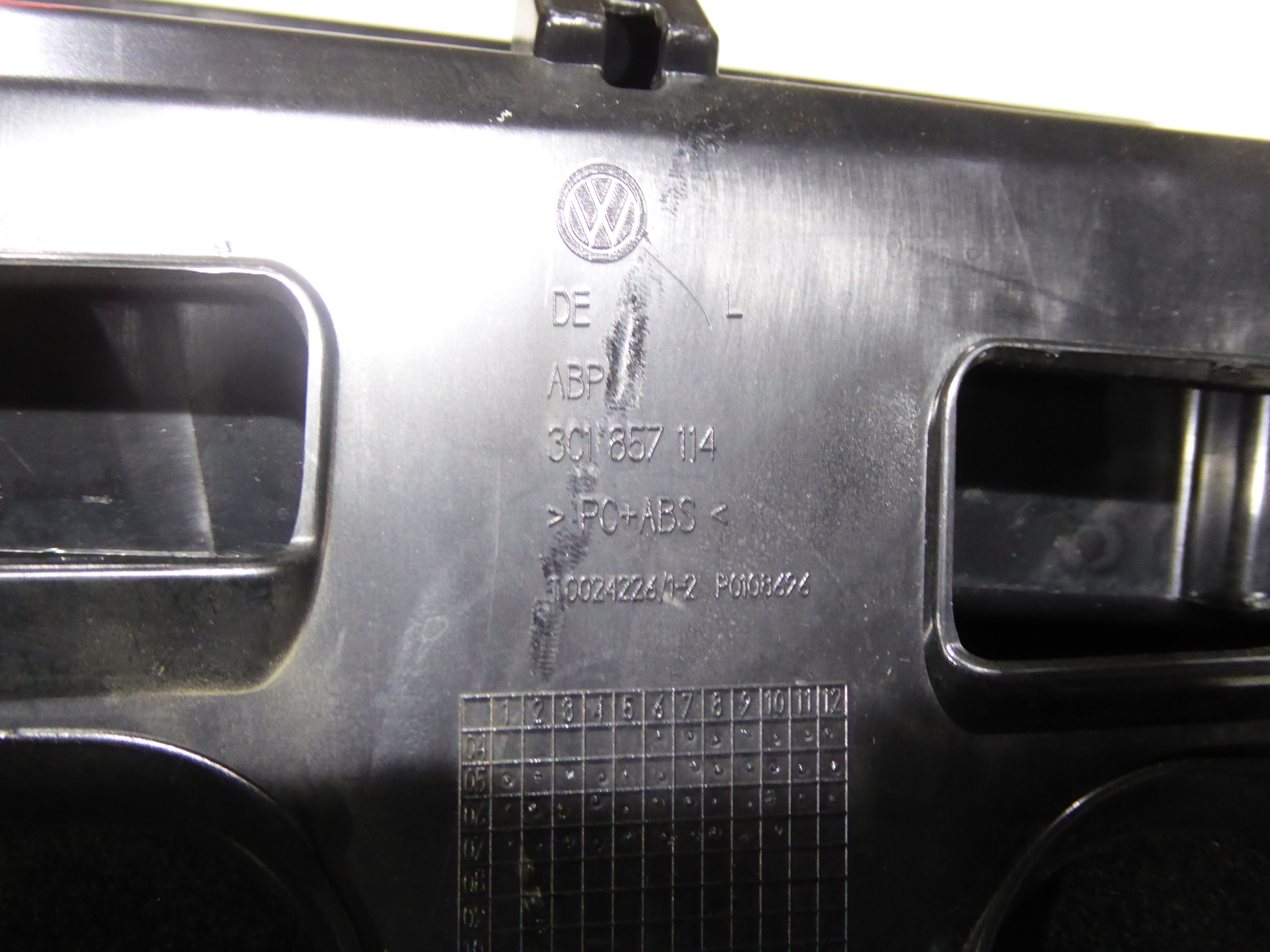 бардачок пассажира перед передний правый vw PASSAT B6 3C0 2005-2010 3C1857114