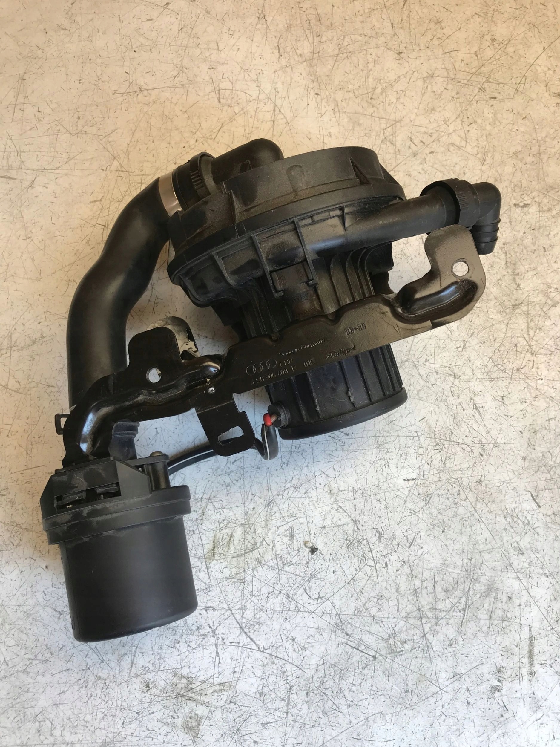 AUDI R8 PLUS 4S Pumpe WTORNA luft 4S0906601B 07L959253K