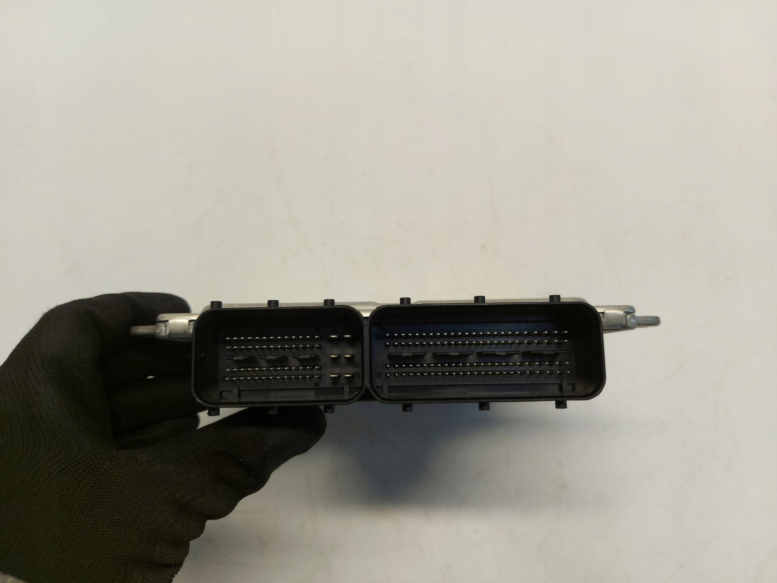 MERCEDES W118 CLA 1.3B computer control unit ECU A2829003300