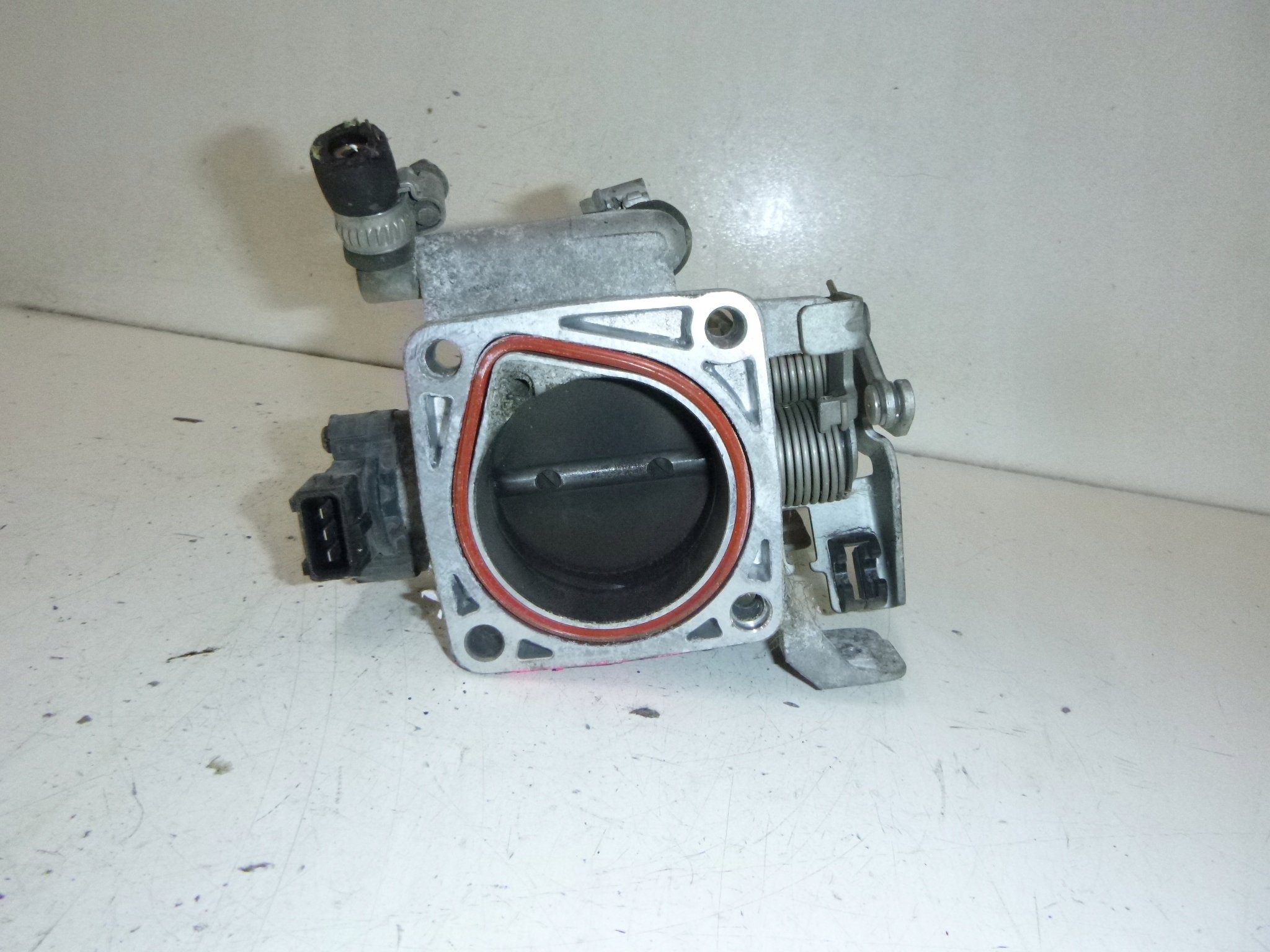 VALVOLA A FARFALLA BMW E36 1.6 1995R.