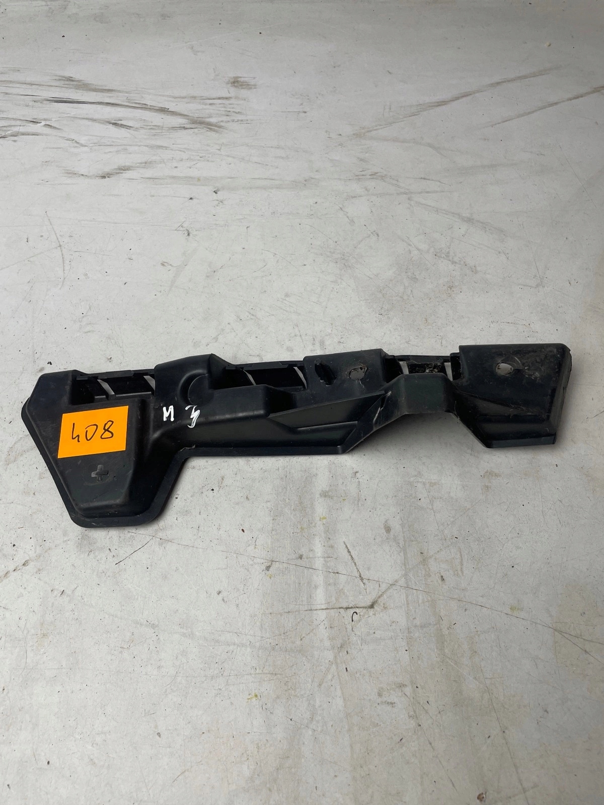 support holder of a bumper front front right Renault Master III
