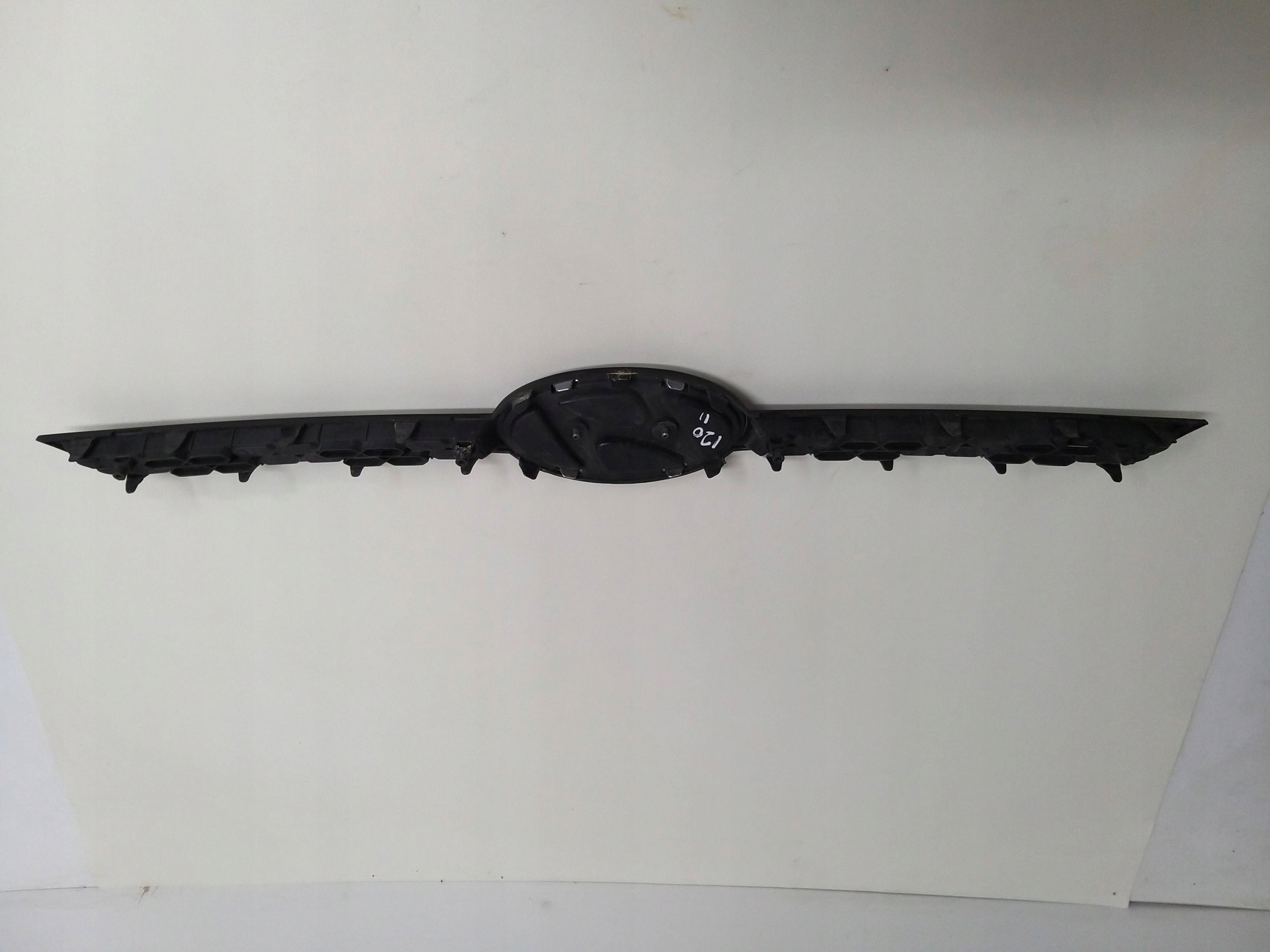 HYUNDAI I20 II 14- grill grille front 86351-C8000