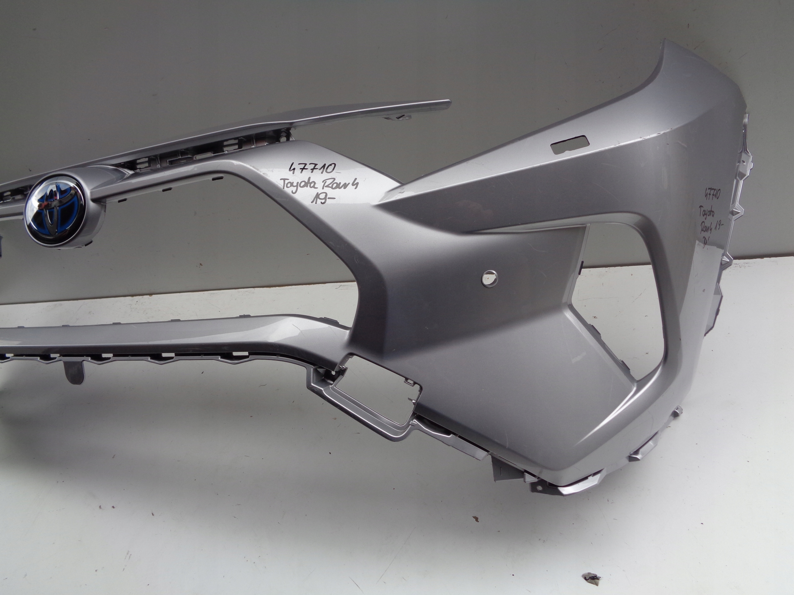 front bumper TOYOTA RAV 4 19- NR 47710