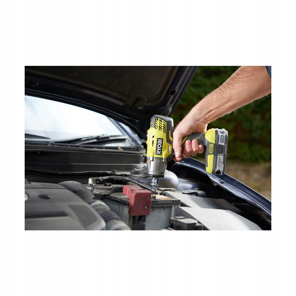 Klucz udarowy Ryobi R18IW3-120S Pojemność akumulatora 2 Ah