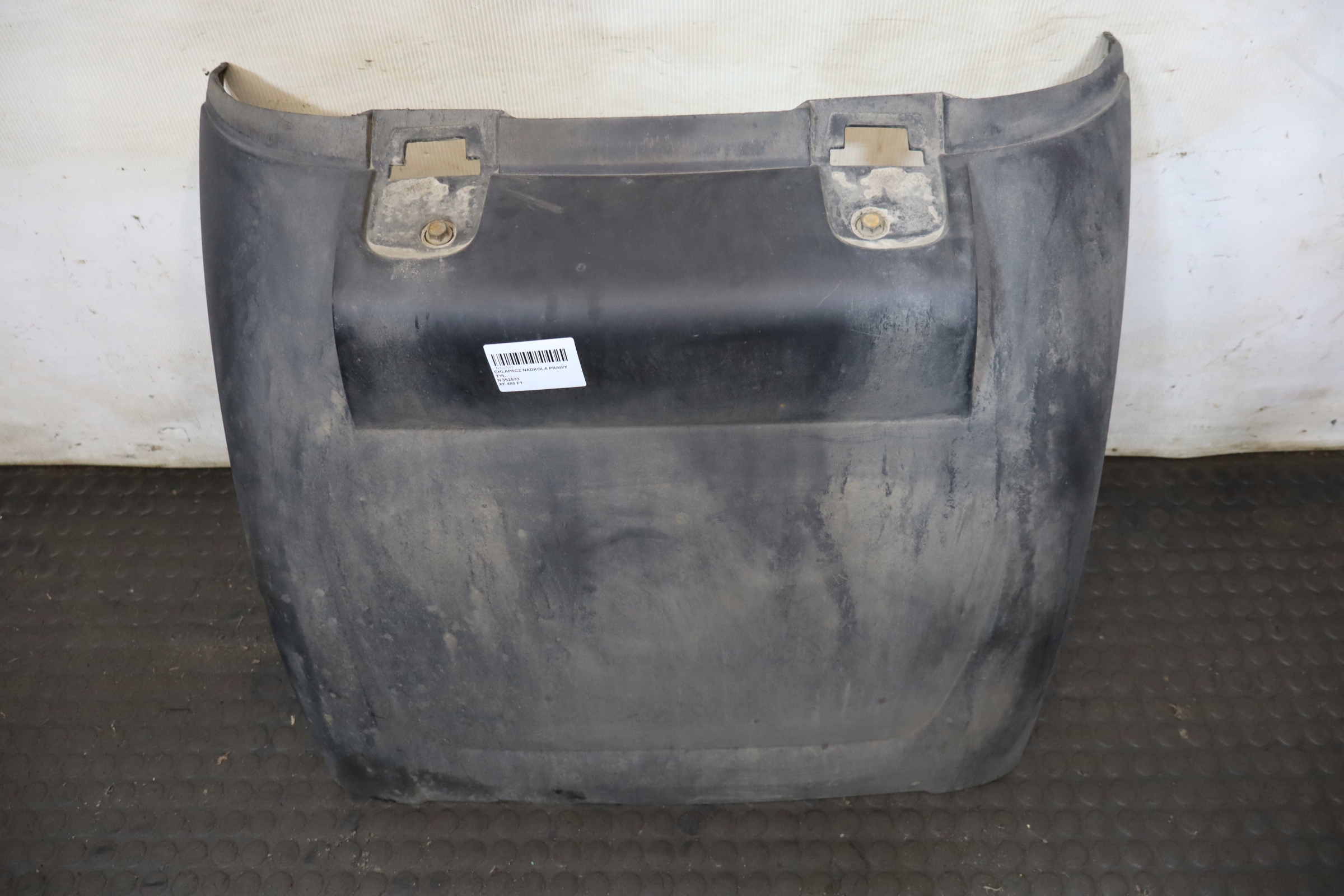 CHLAPACZ NADKOLA PRAWY TYŁ DAF XF 106 LIFT 480 FT Producent inny