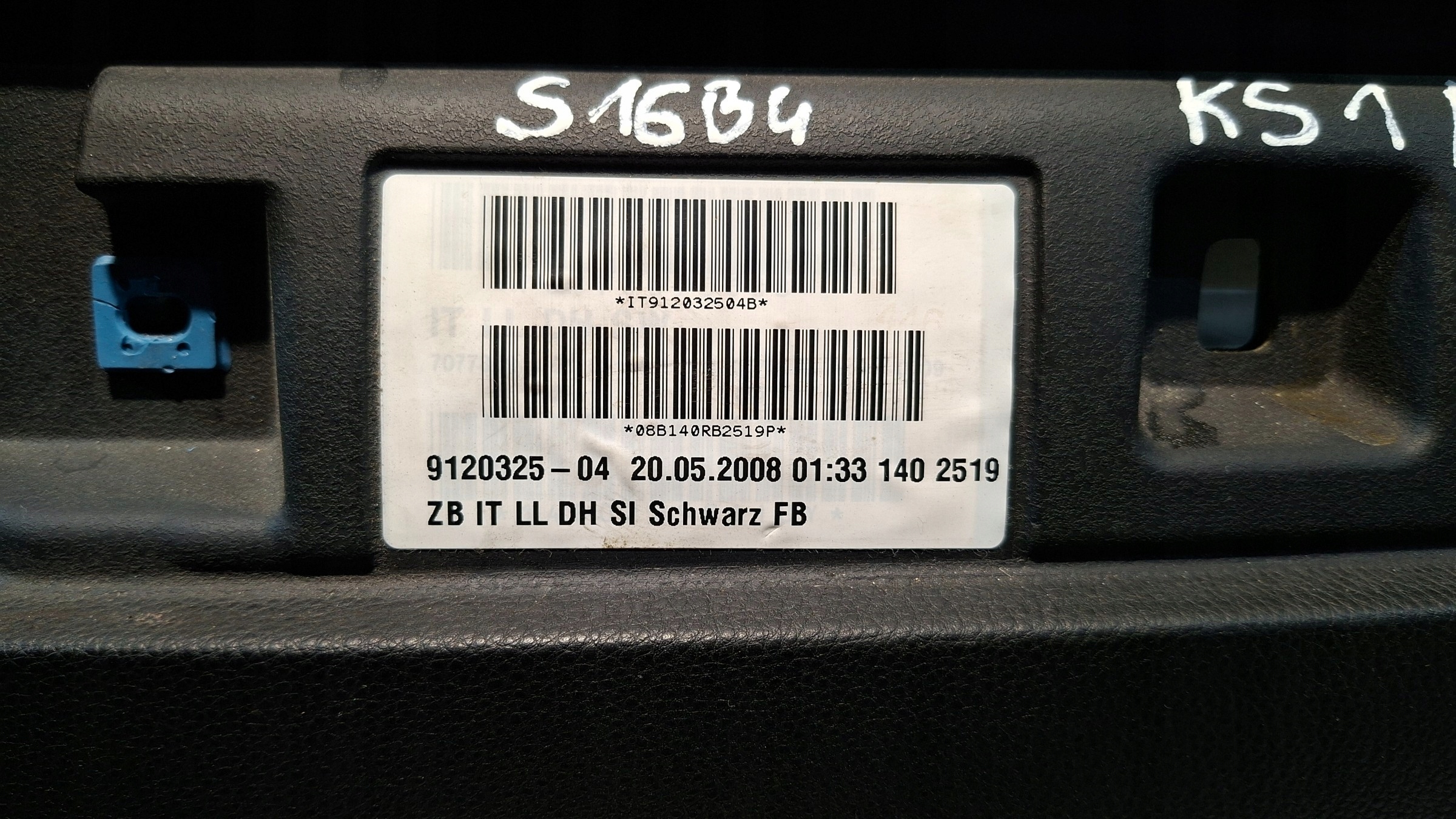 dashboard instrument panel cockpit BMW E90 E91