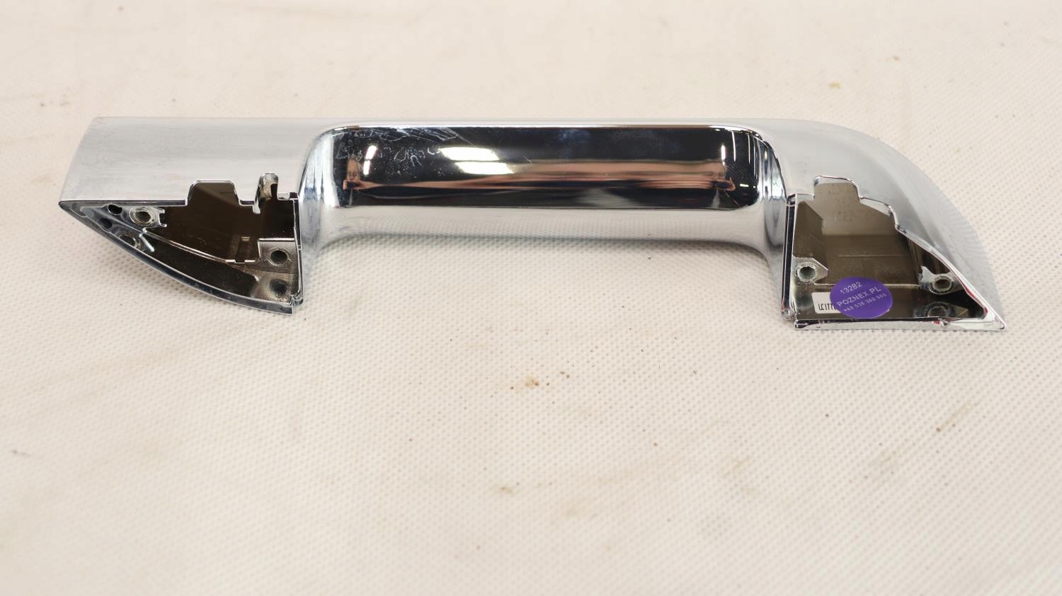 TESLA S LIFT KLAMKA DRZWI CHROM LEWA 1036479 00 A Installation side Left front Left rear