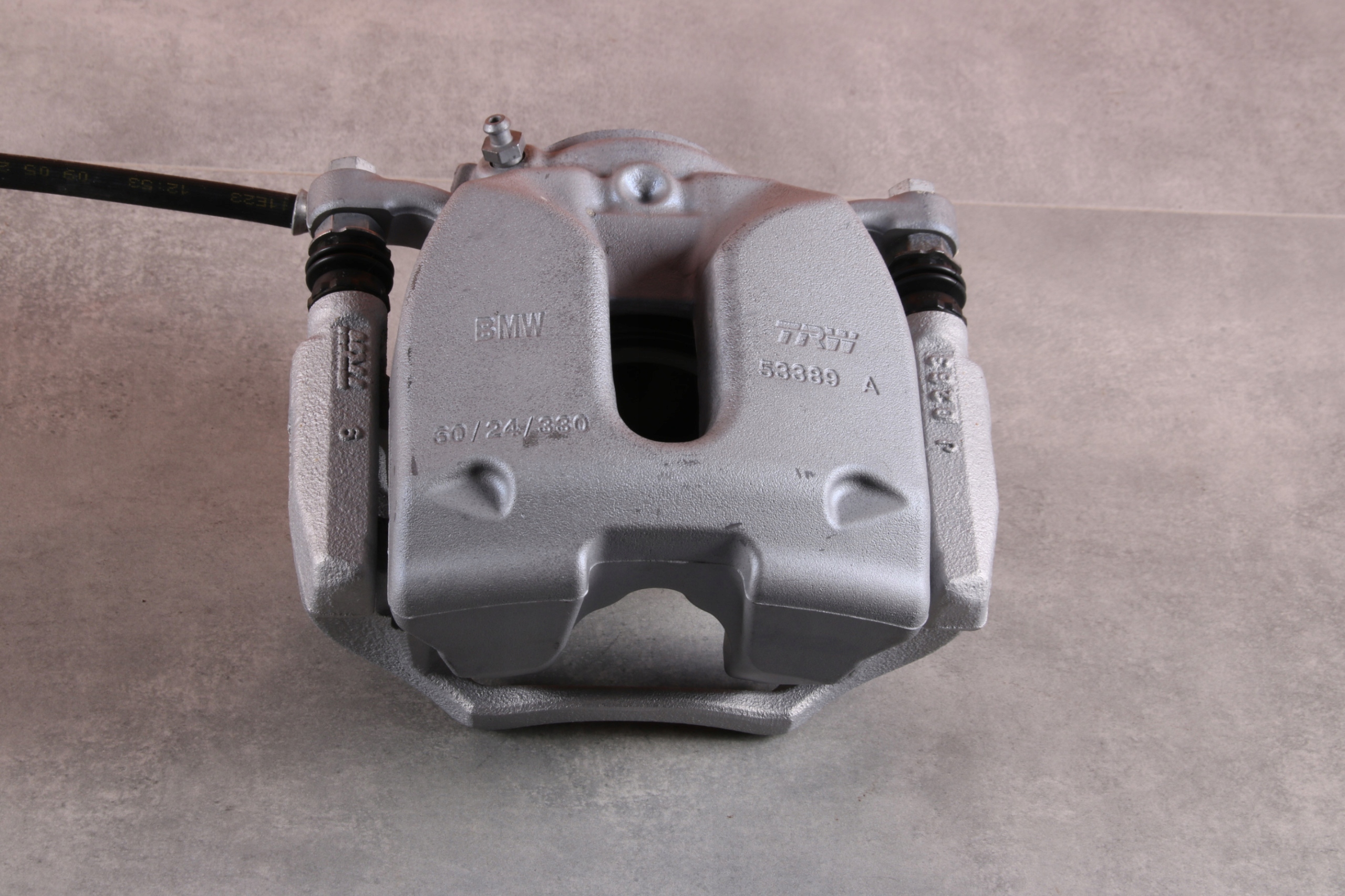 BMW G20 G21 G30 G31 caliper brake left front front 60/24/330 6872799