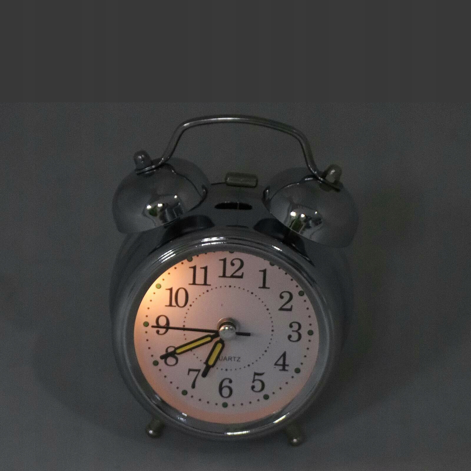 RETRO ALARM CLOCK WATCH CLOCK SREBRNY ŚWIETLISTY Typ budzik