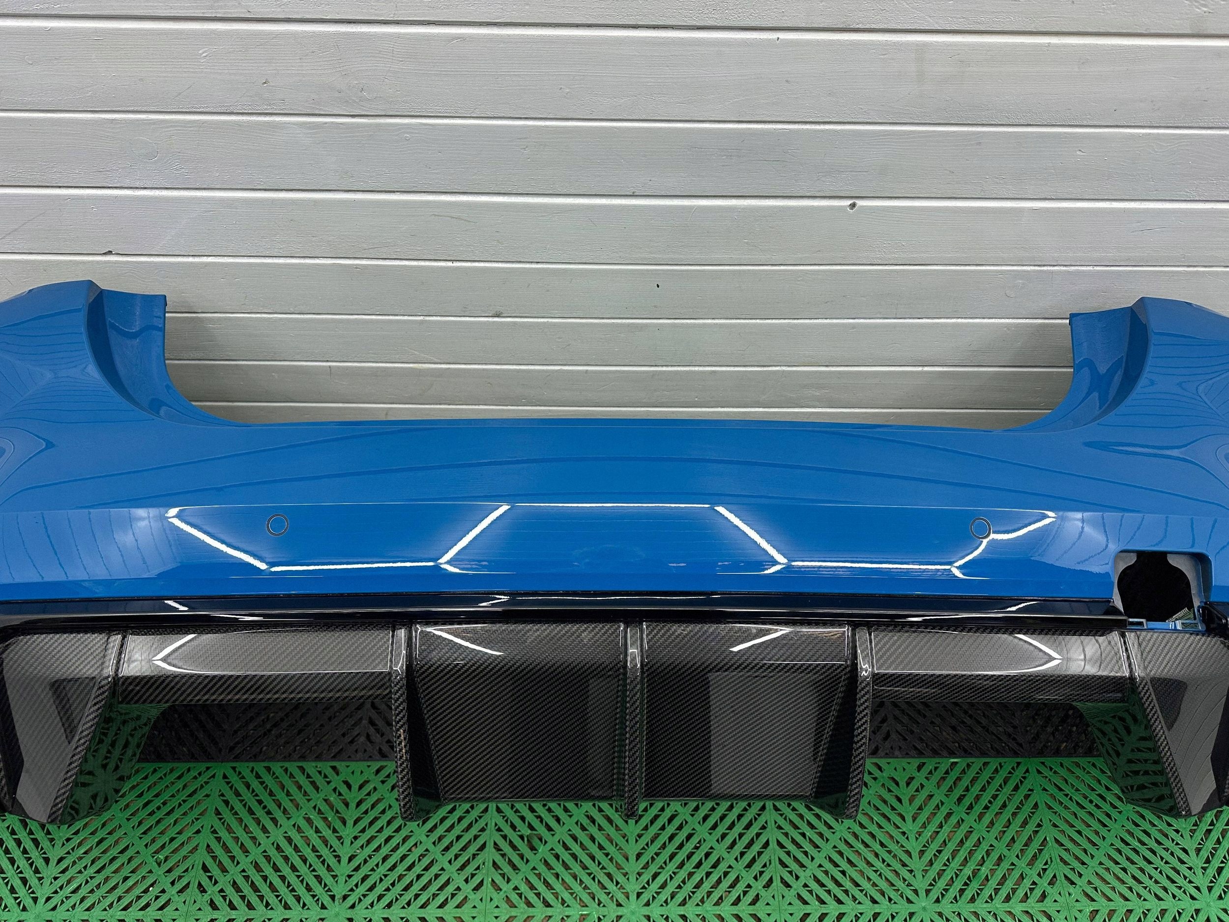 stoßstange hinten heck BMW M4 G82 G83 komplet CARBON !!!!