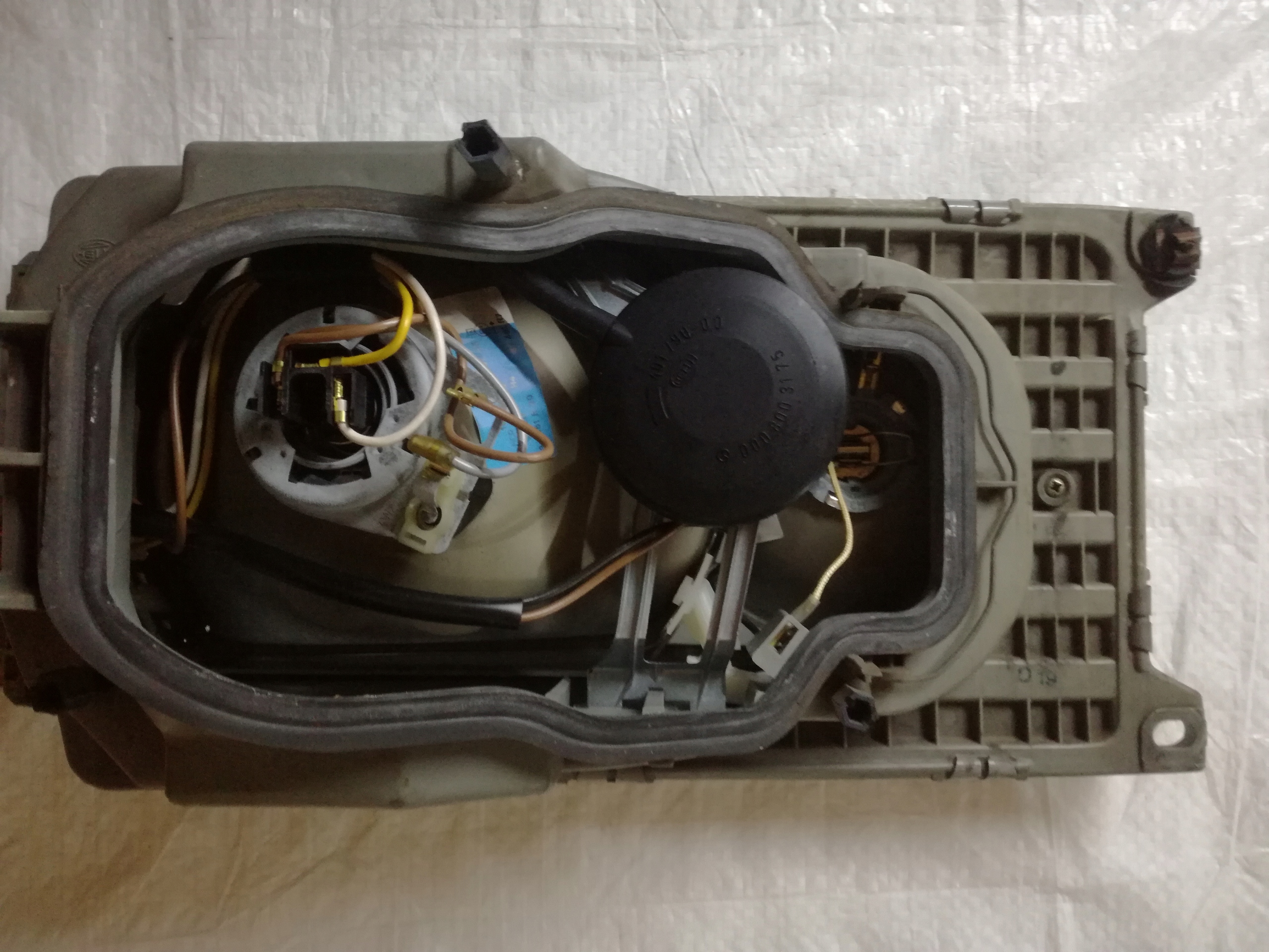light front left MERCEDES W123 1EJ003050171