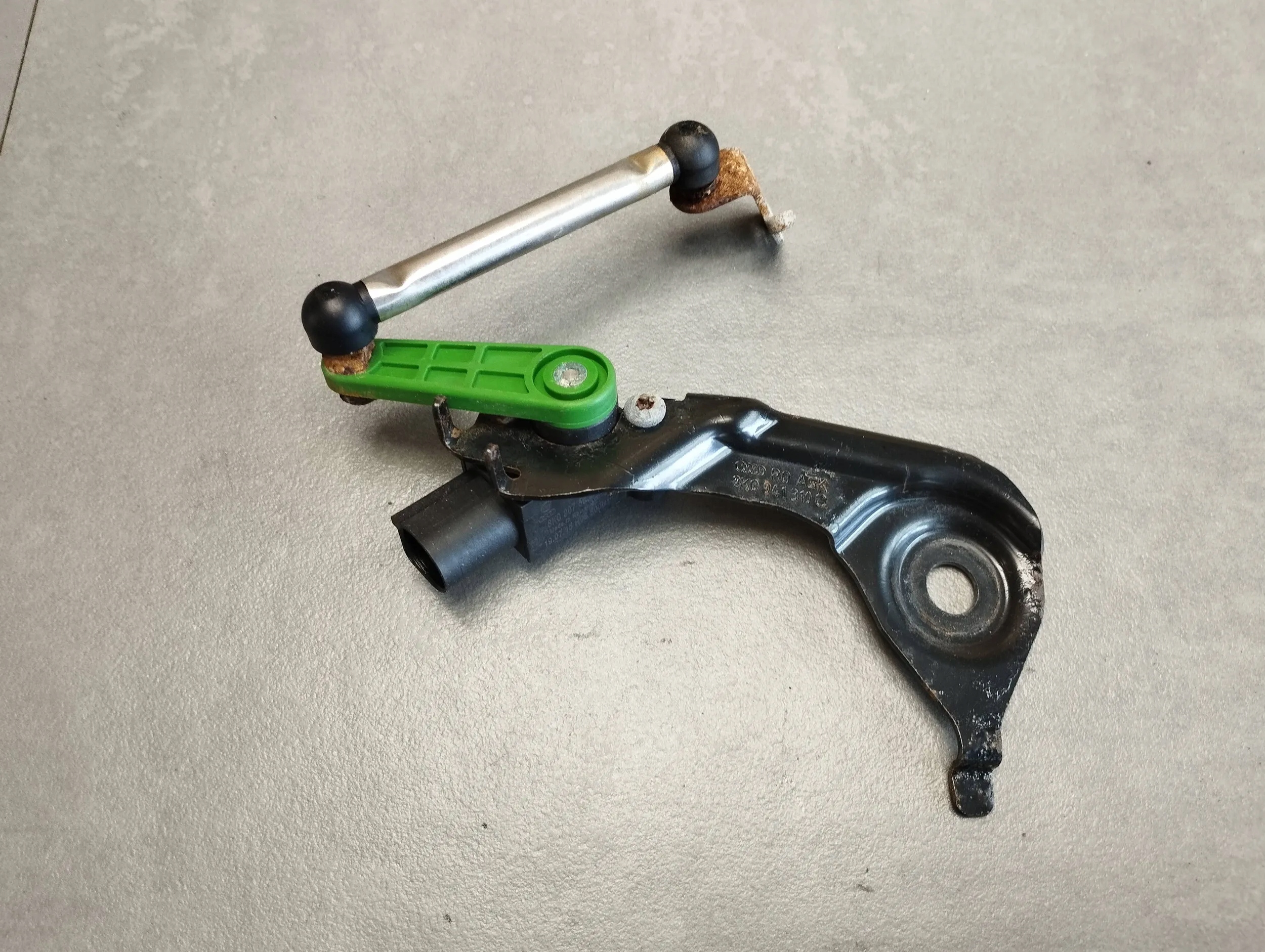 Audi A5 8T Sensor POZIOMOWANIA 8K0941310C