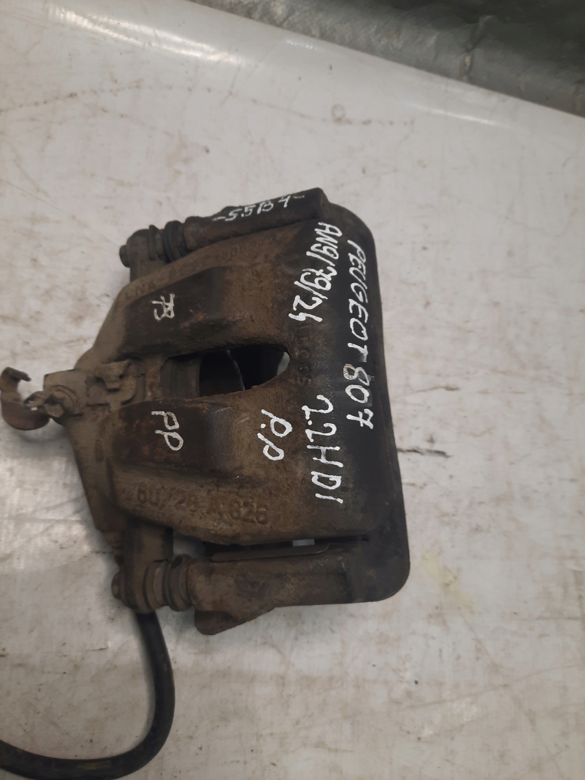 Peugeot 807 citroen c8 2.2 hdI caliper front right