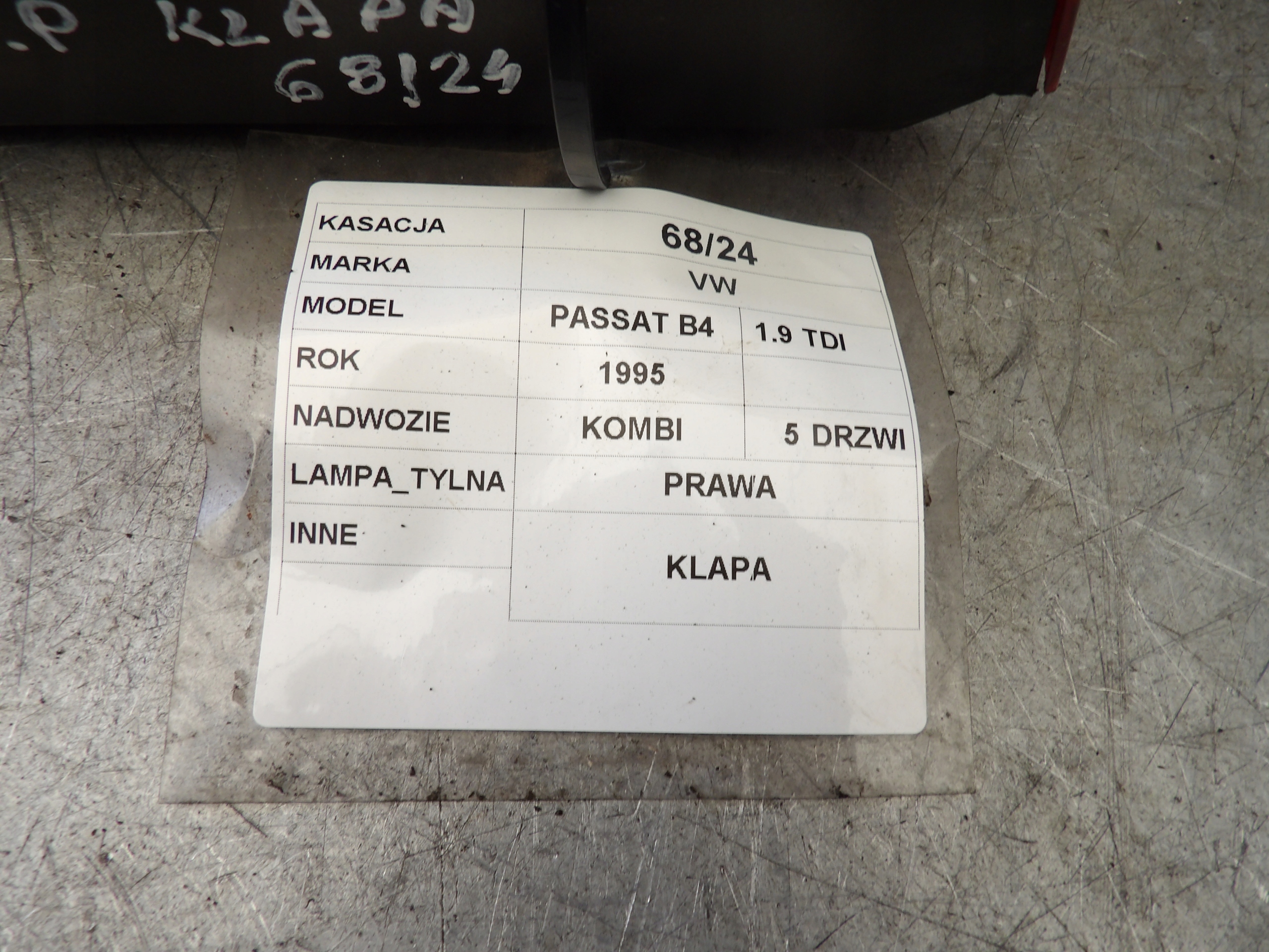 VW Passat B4 light rear right trunk door kombi 3A9945108C