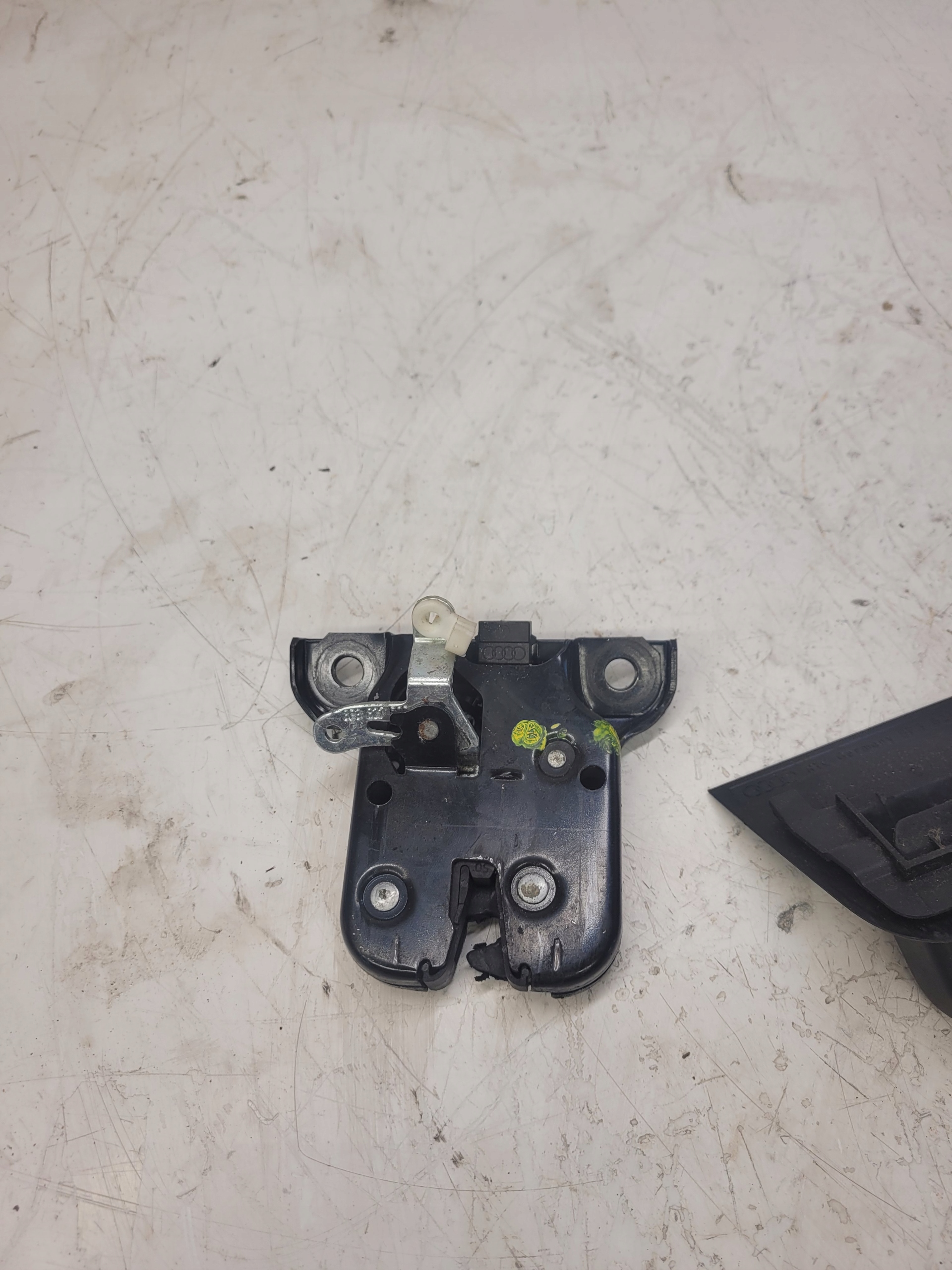 Schloß heckklappe heck AUDI A3 8P 3 Tür 8P3827505