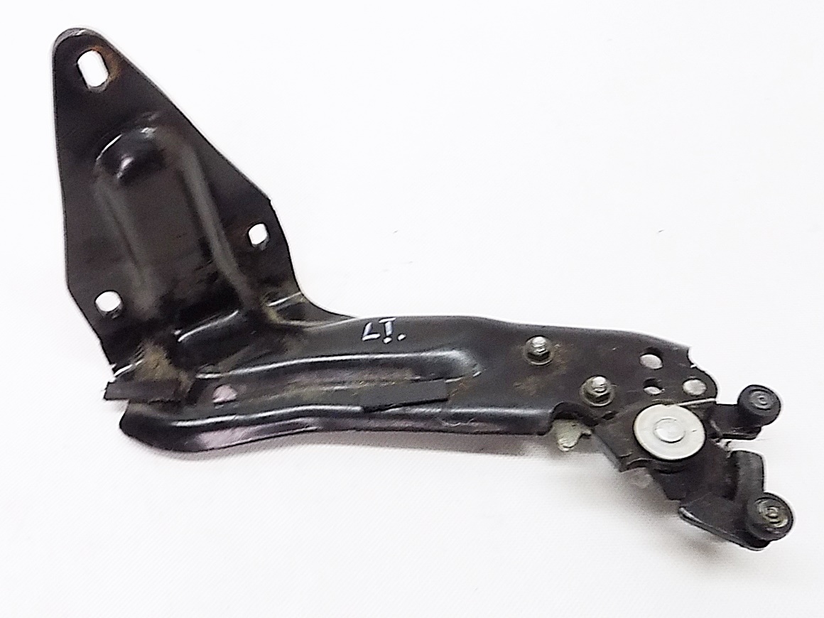 ROLKA PROWADNICA DRZWI LEWY TYL VOYAGER V 08 11 Part manufacturer Chrysler OE