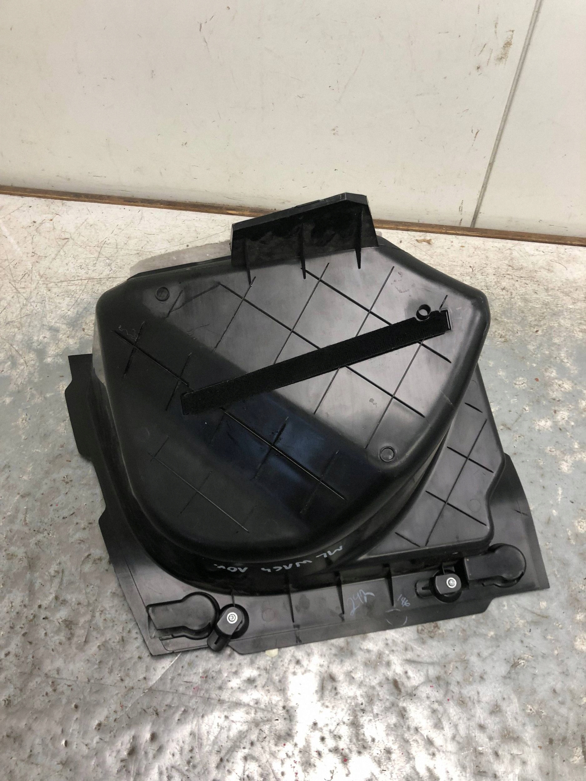 passenger compartment boot MERCEDES ML W164 1648400005