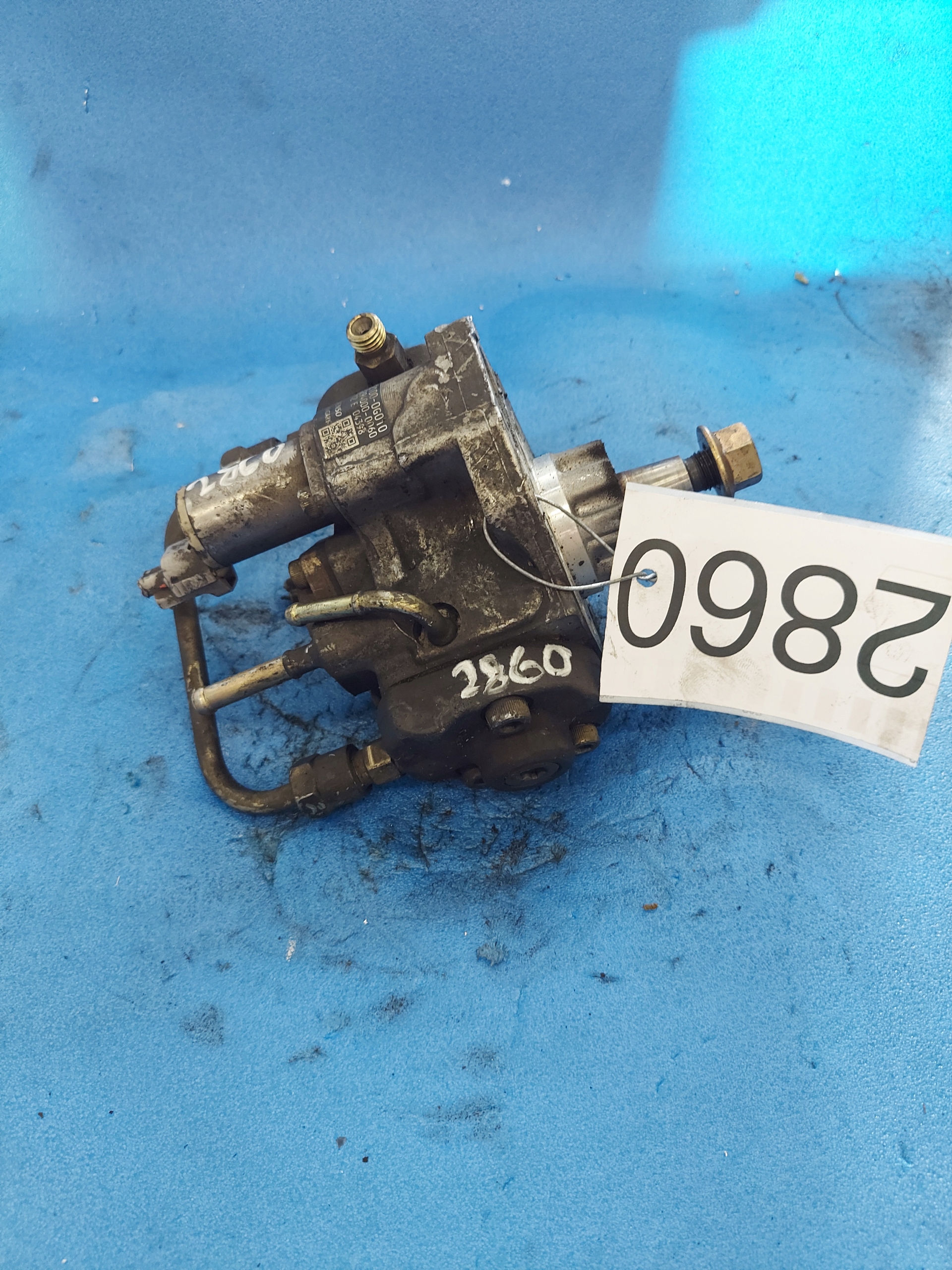 22100-0G010 - ТОПЛИВНЫЙ НАСОС AVENSIS 2.0 D4D 221000G010