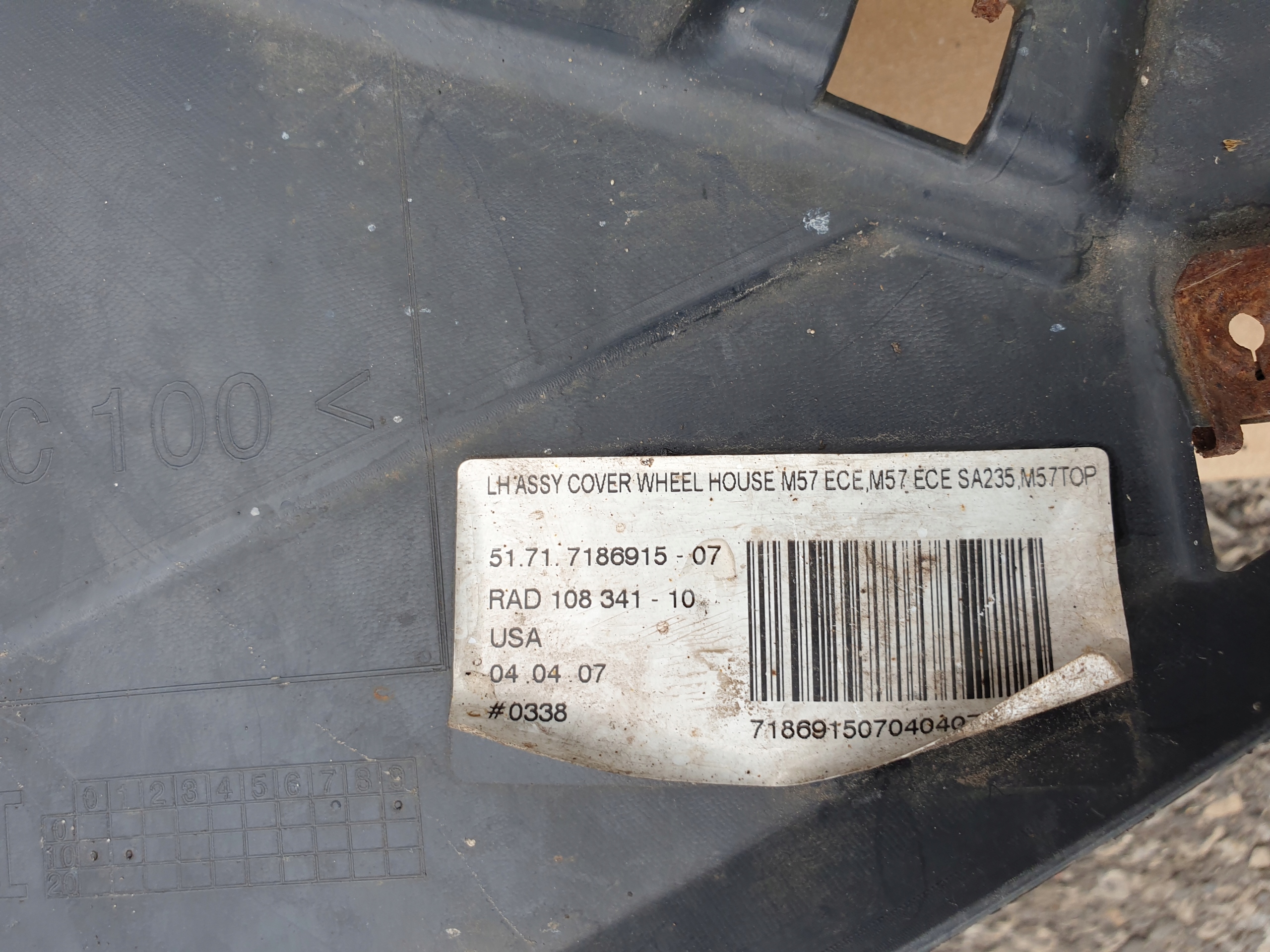 mudguard left front part front BMW X5 E70 OE