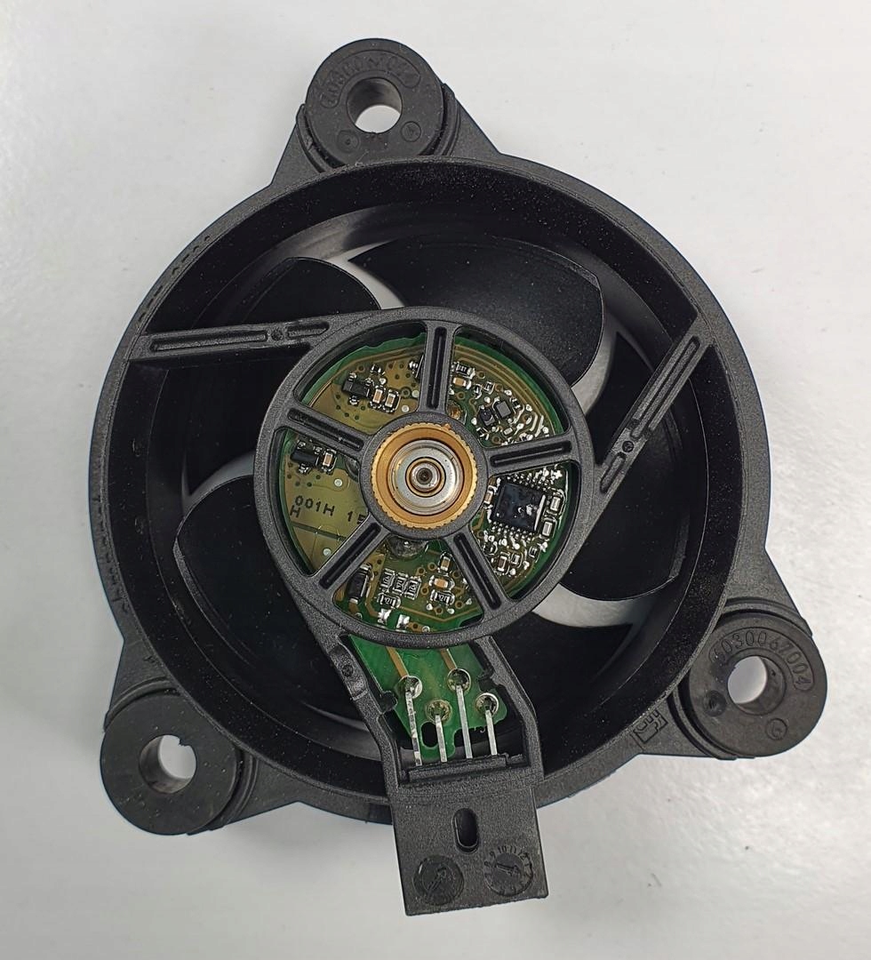 WENTYLATOR LAMPY LED MERCEDES W207 168578-01-AC Marka Mercedes