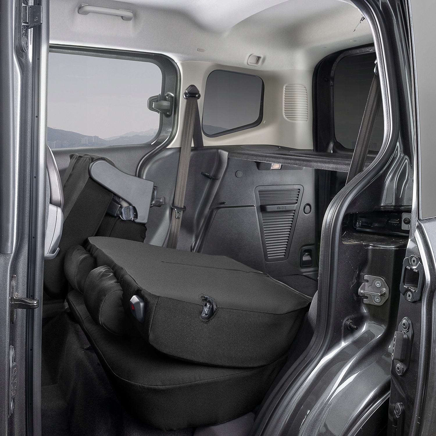 Ford Tourneo Courier I 2014-2023 Pokrowce samochodowe miarowe komplet Rodzaj Dedykowane